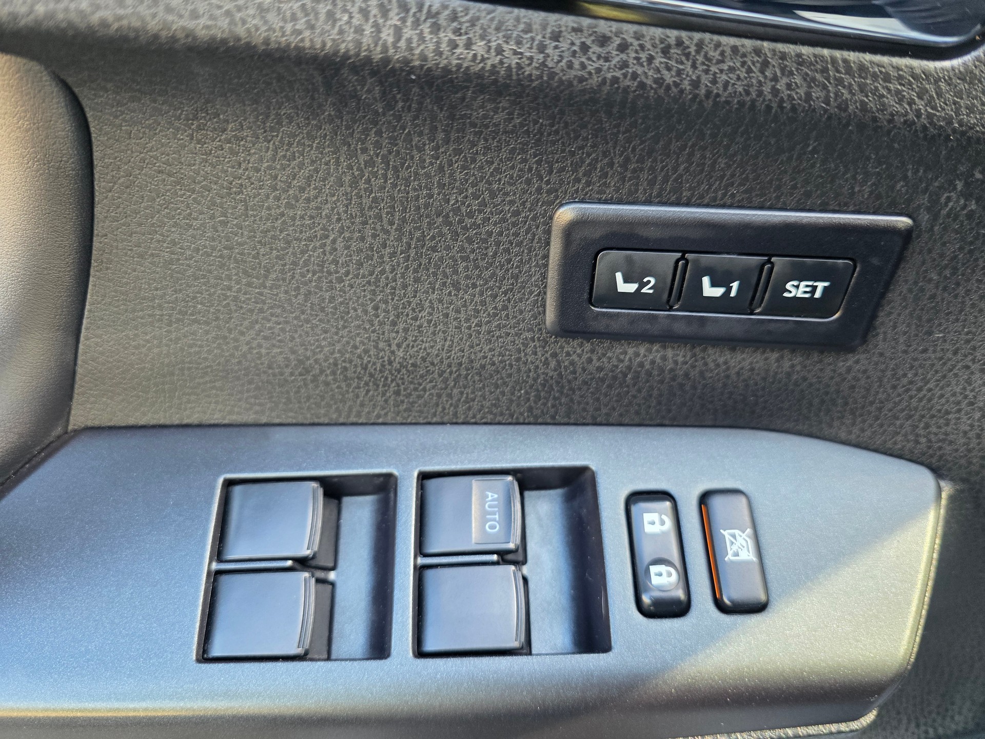 TOYOTA RAV-4 2.5 HSD Sol Premium e-CVT-image-14