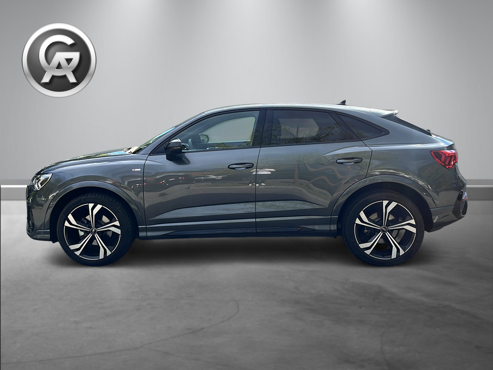 AUDI Q3 Sportback 110 kW TFSI S tronic-image-9
