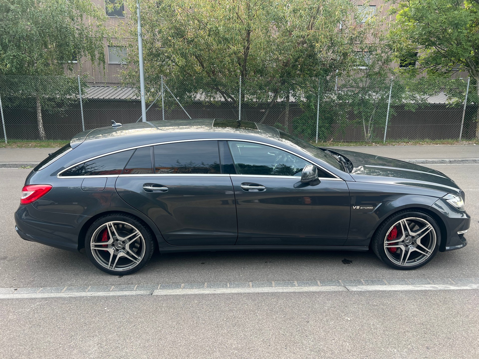 MERCEDES-BENZ CLS Shooting Brake 63 AMG S 4Matic Speedshift MCT-image-3