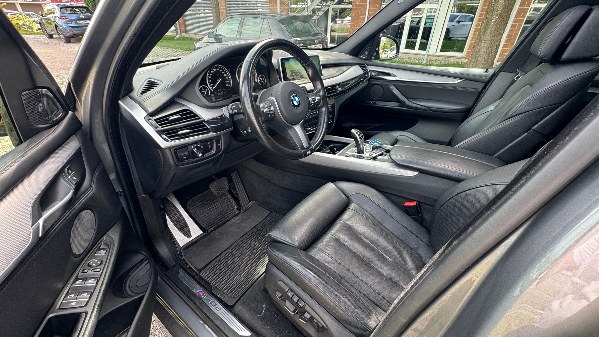 BMW X5 xDrive M50d Steptronic-image-5