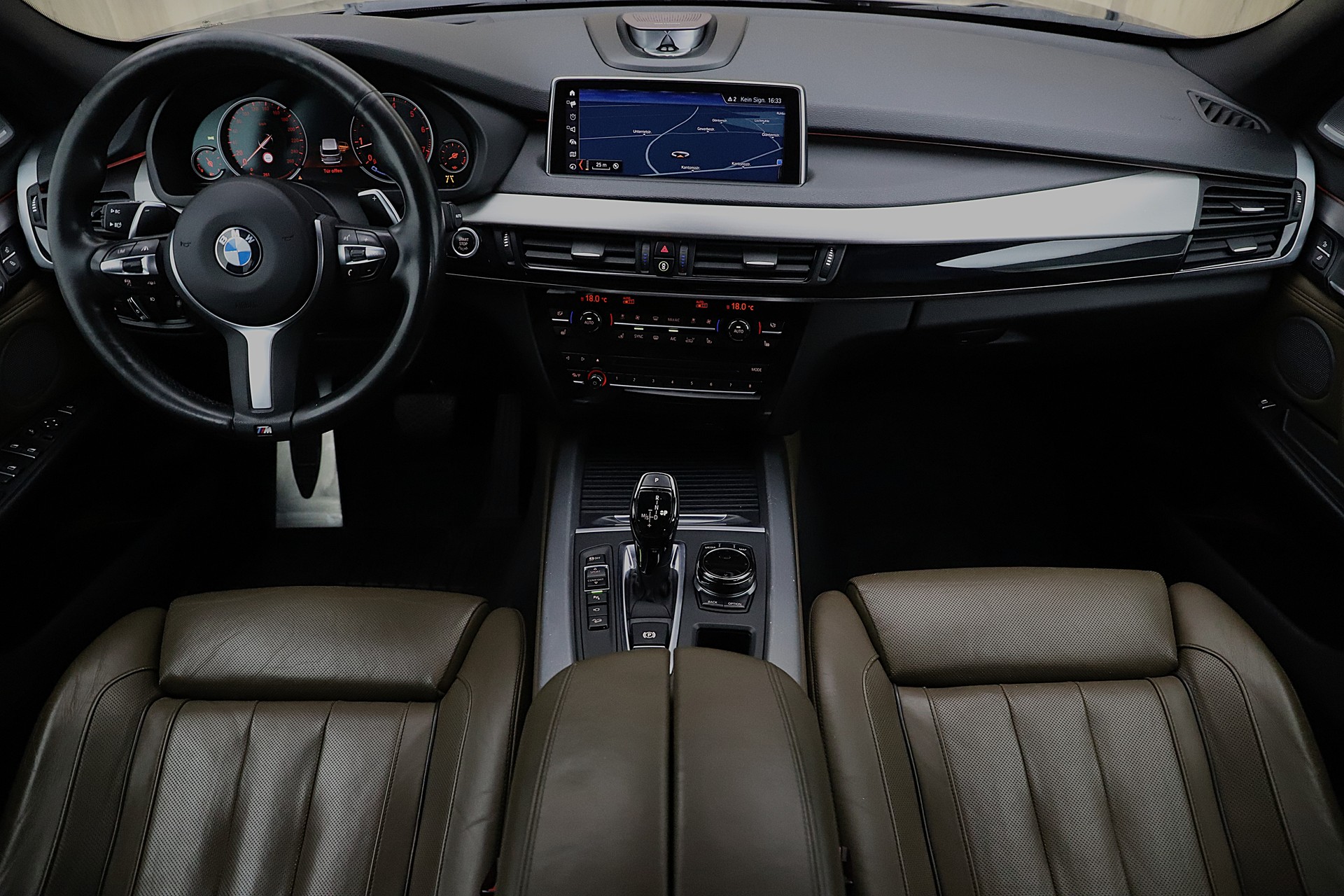 BMW X5 xDrive 50i Pure M Sport Steptronic-image-5