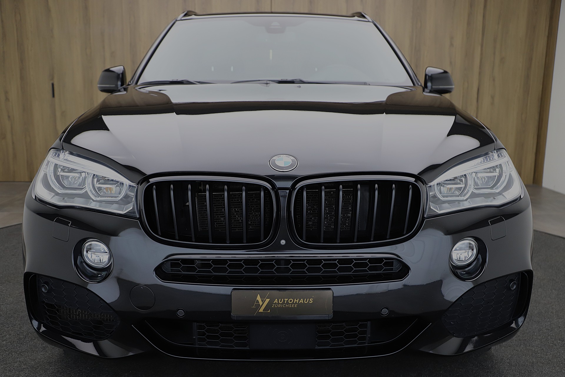 BMW X5 xDrive 50i Pure M Sport Steptronic-image-1