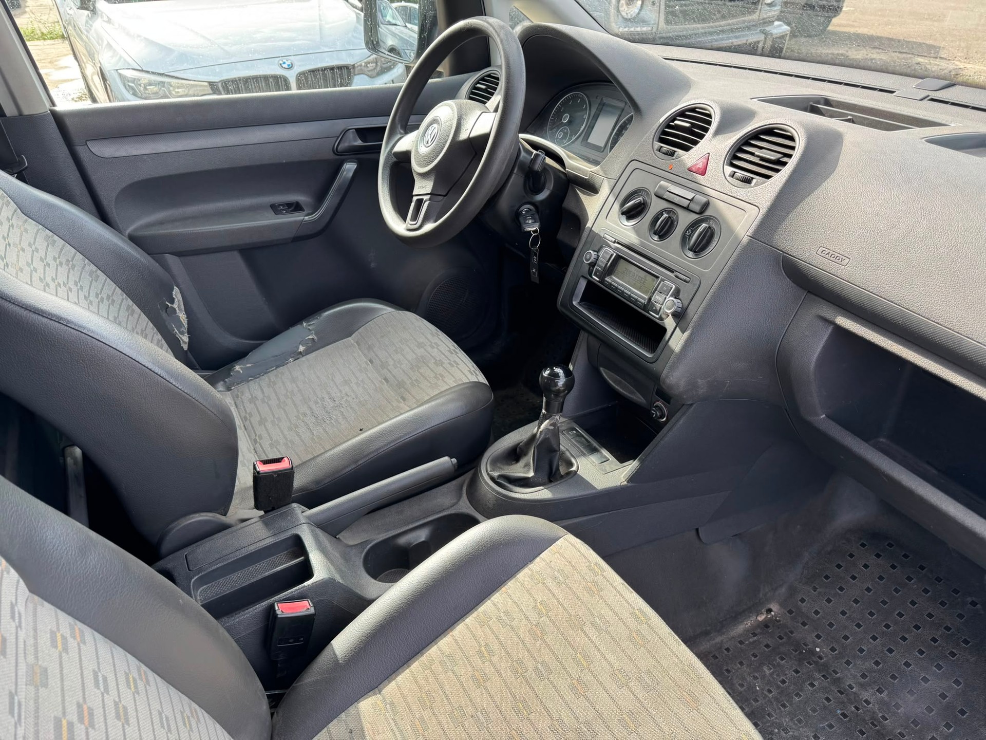 VW Caddy 1.2TSI Entry-image-7