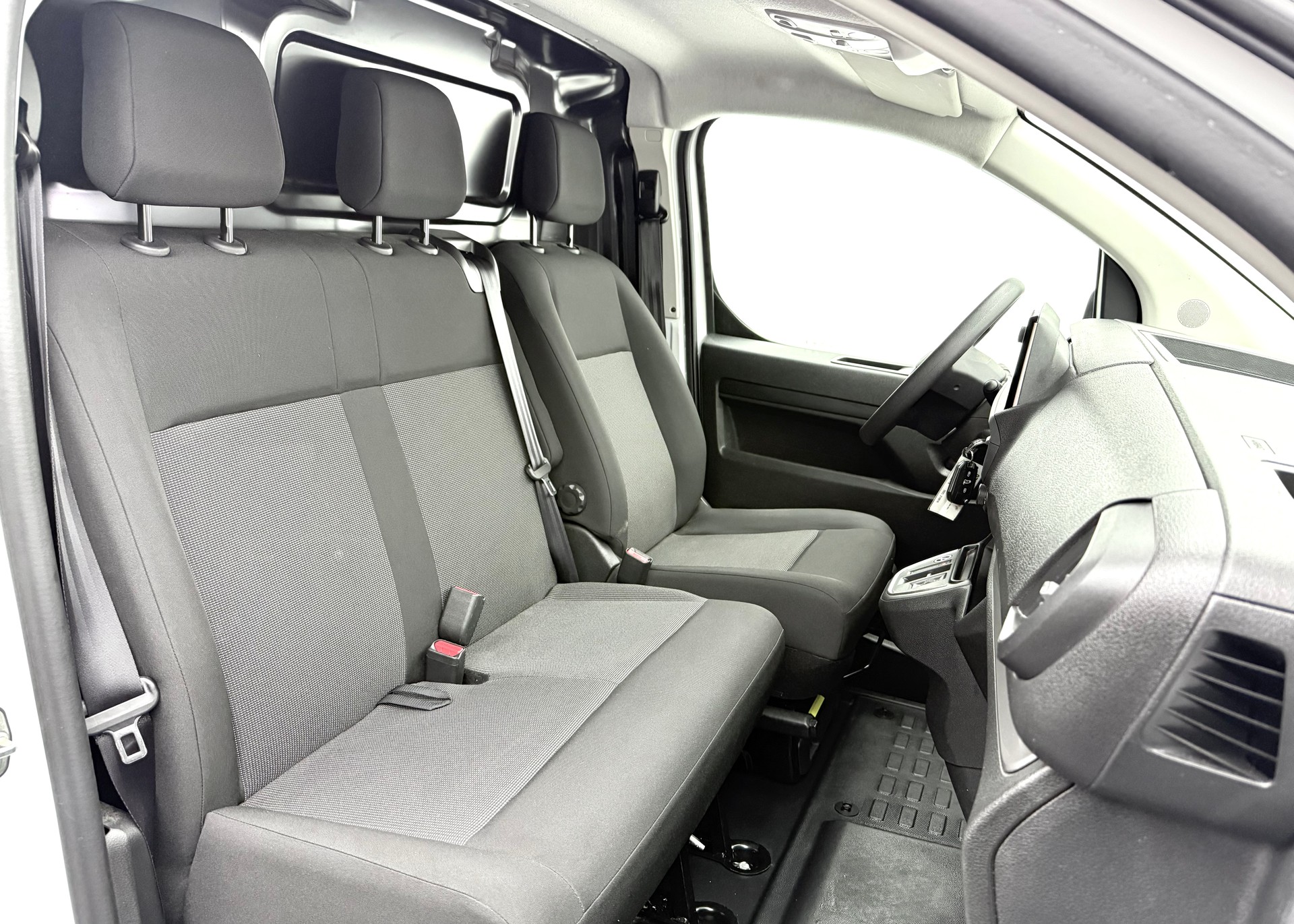 FIAT Scudo 2.0 BlueHDi L3 145 AT-image-7