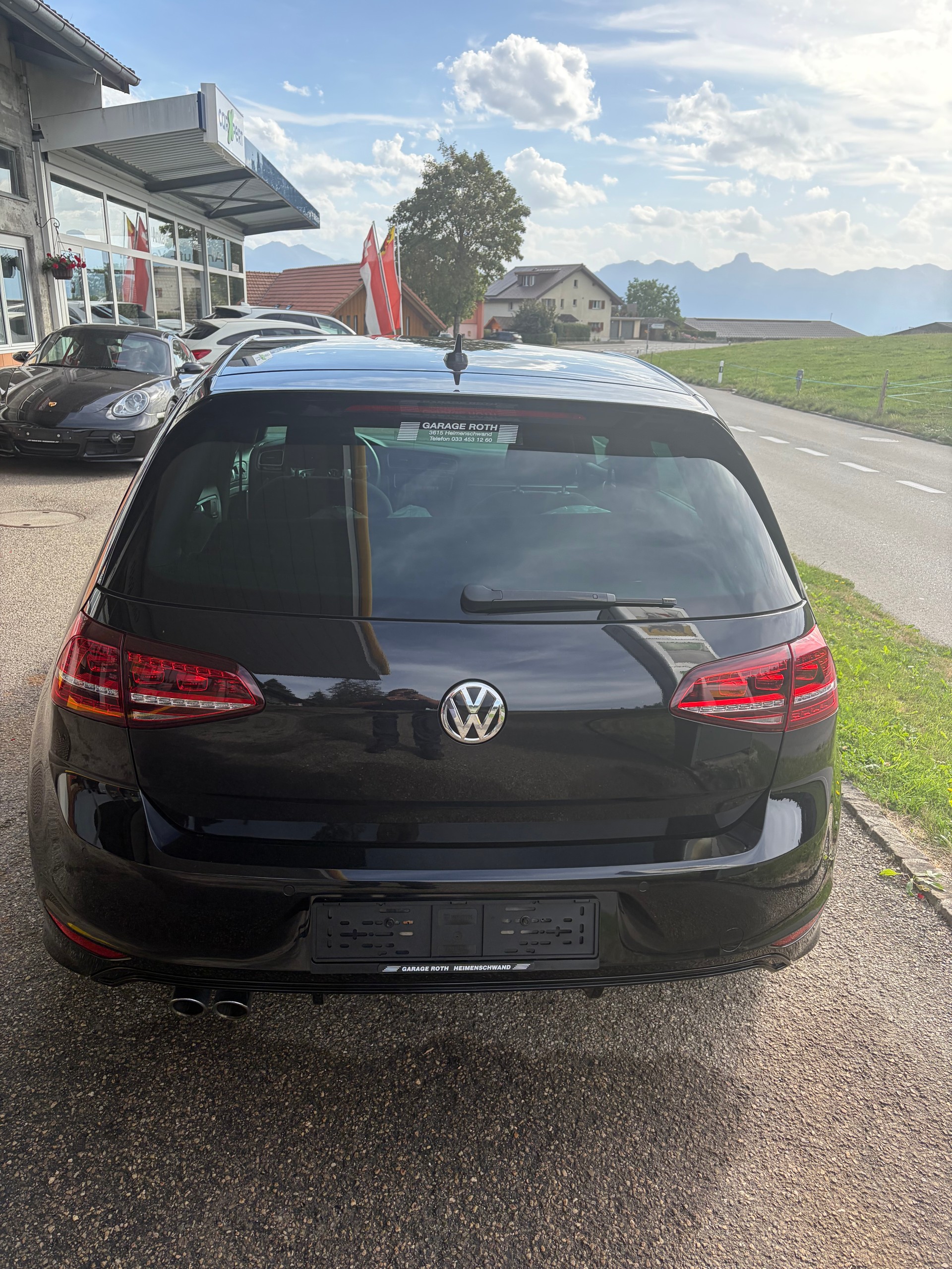 VW Golf 2.0 TDI Allstar R-Line 4Motion-image-3