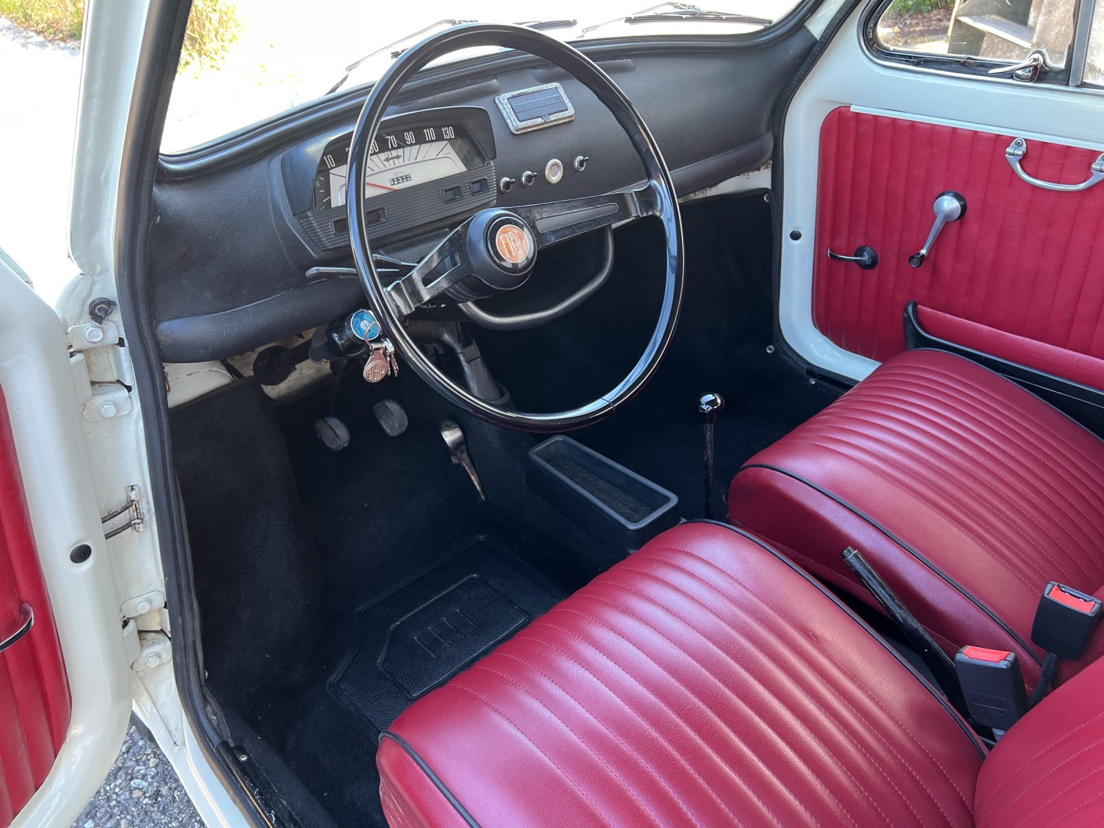 FIAT 500L-image-8