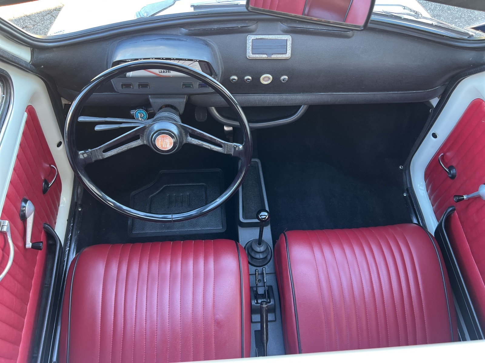 FIAT 500L-image-9
