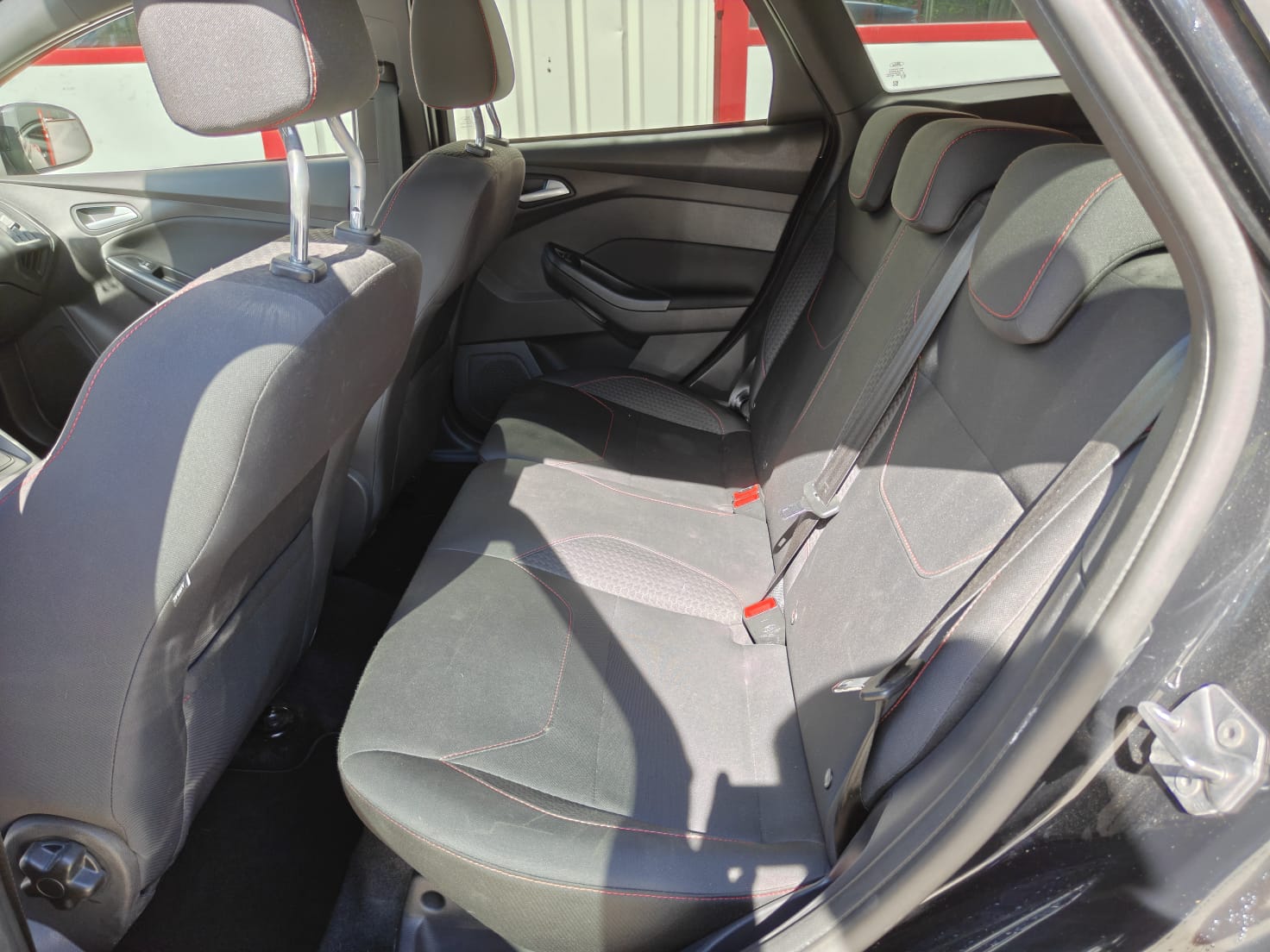 FORD Focus 1.5 SCTi ST Line Automatic-image-9