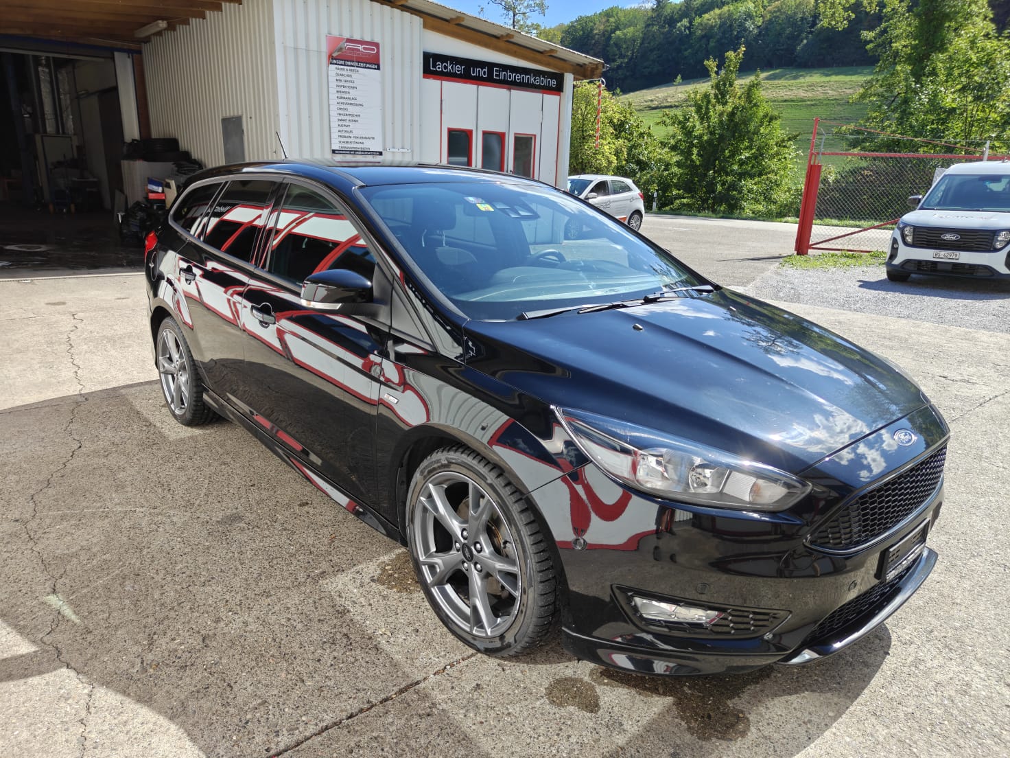 FORD Focus 1.5 SCTi ST Line Automatic-image-6