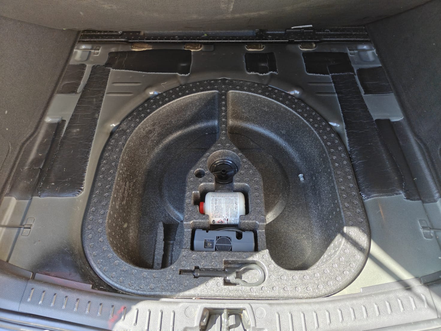 FORD Focus 1.5 SCTi ST Line Automatic-image-14