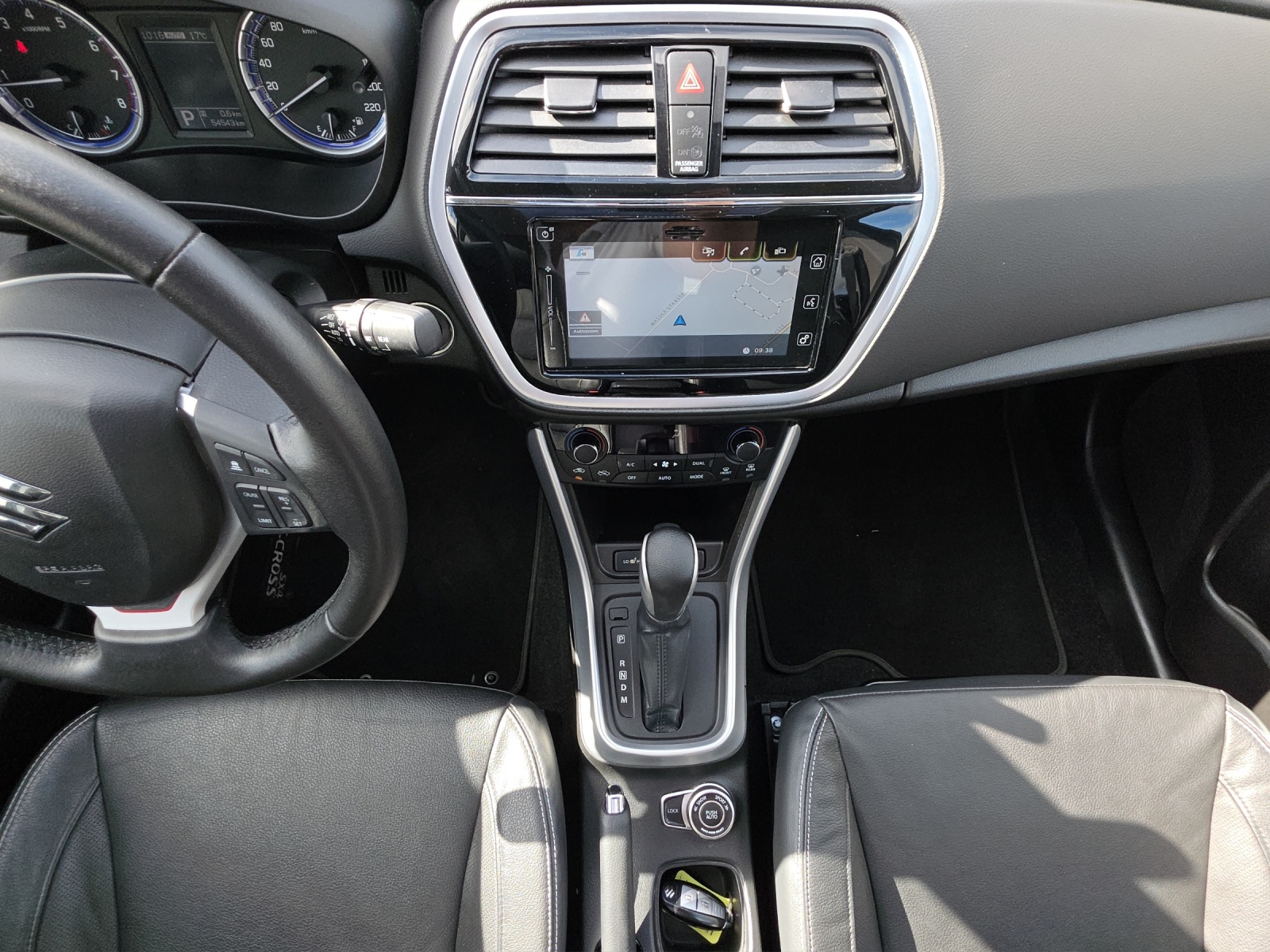 SUZUKI SX4 S-Cross 1.4 16V Piz Sulai 4WD-image-11