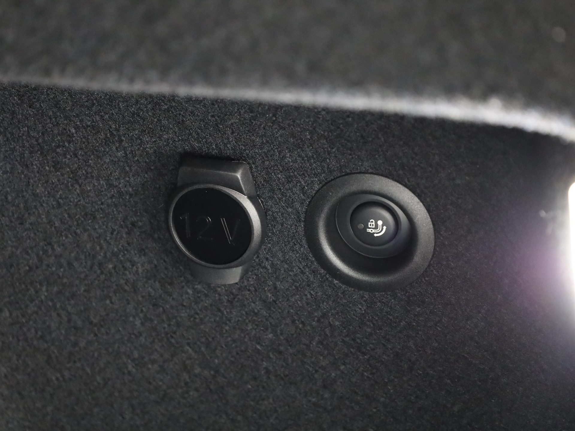BMW X1 U11 23i xDrive paddles-image-8