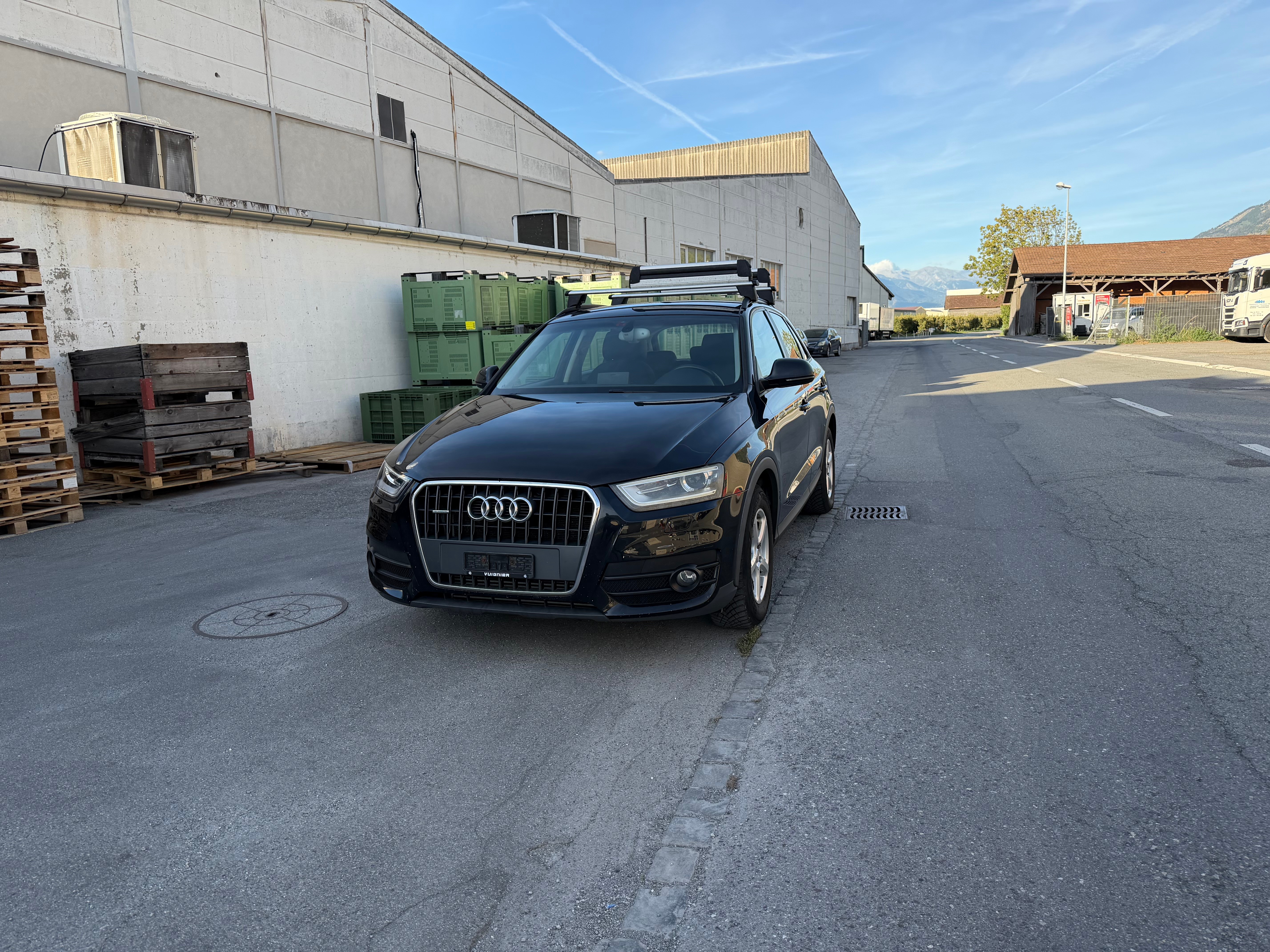AUDI Q3 2.0 TFSI quattro — slika 1
