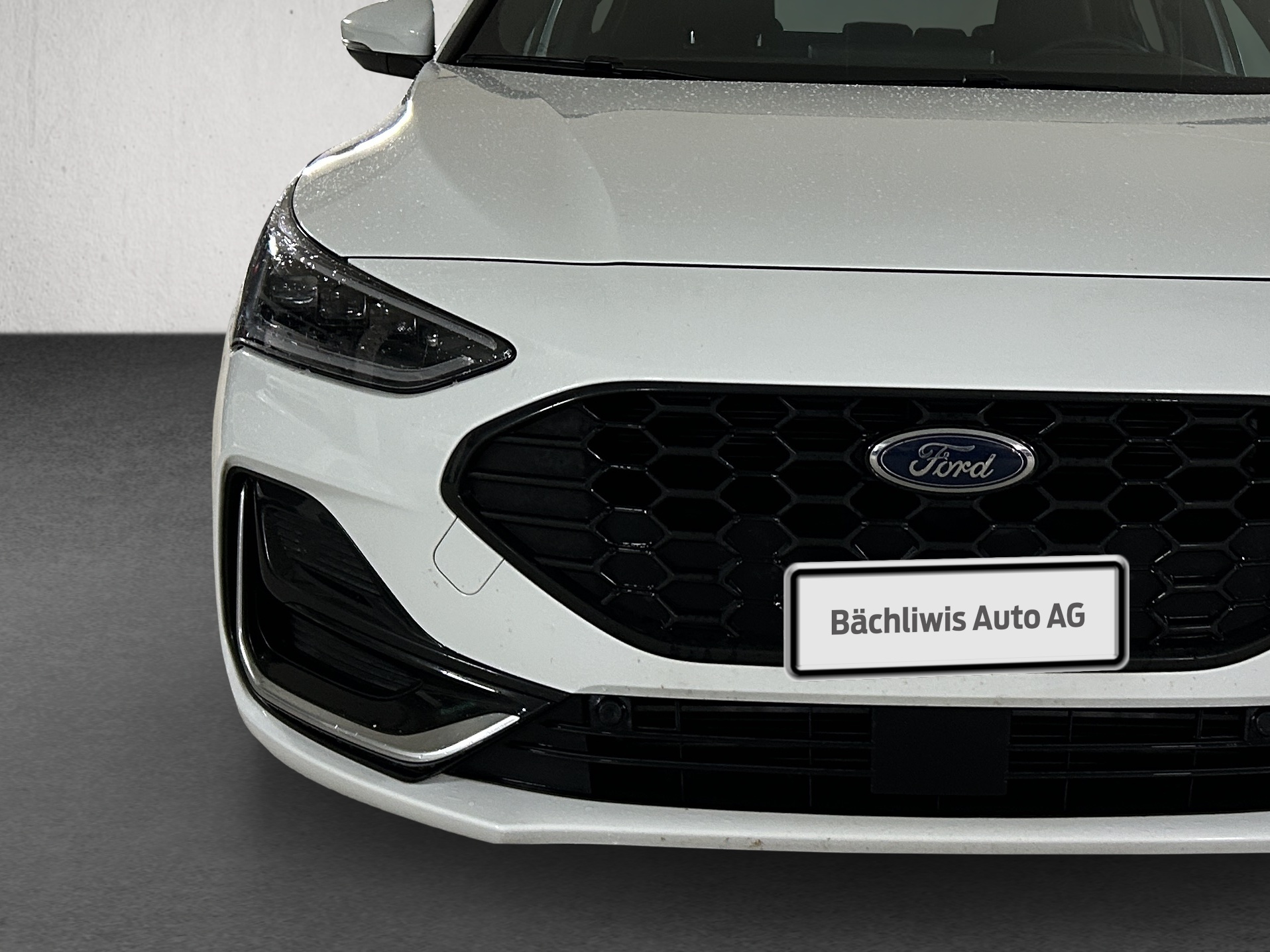 FORD Focus 1.0i EcoB Hybrid 155 ST-Line Vignale-image-8
