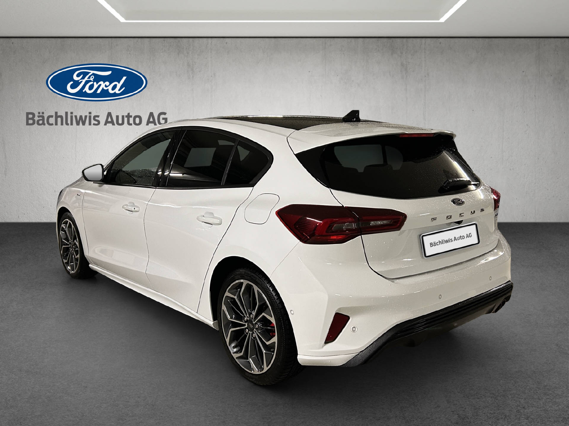 FORD Focus 1.0i EcoB Hybrid 155 ST-Line Vignale-image-2