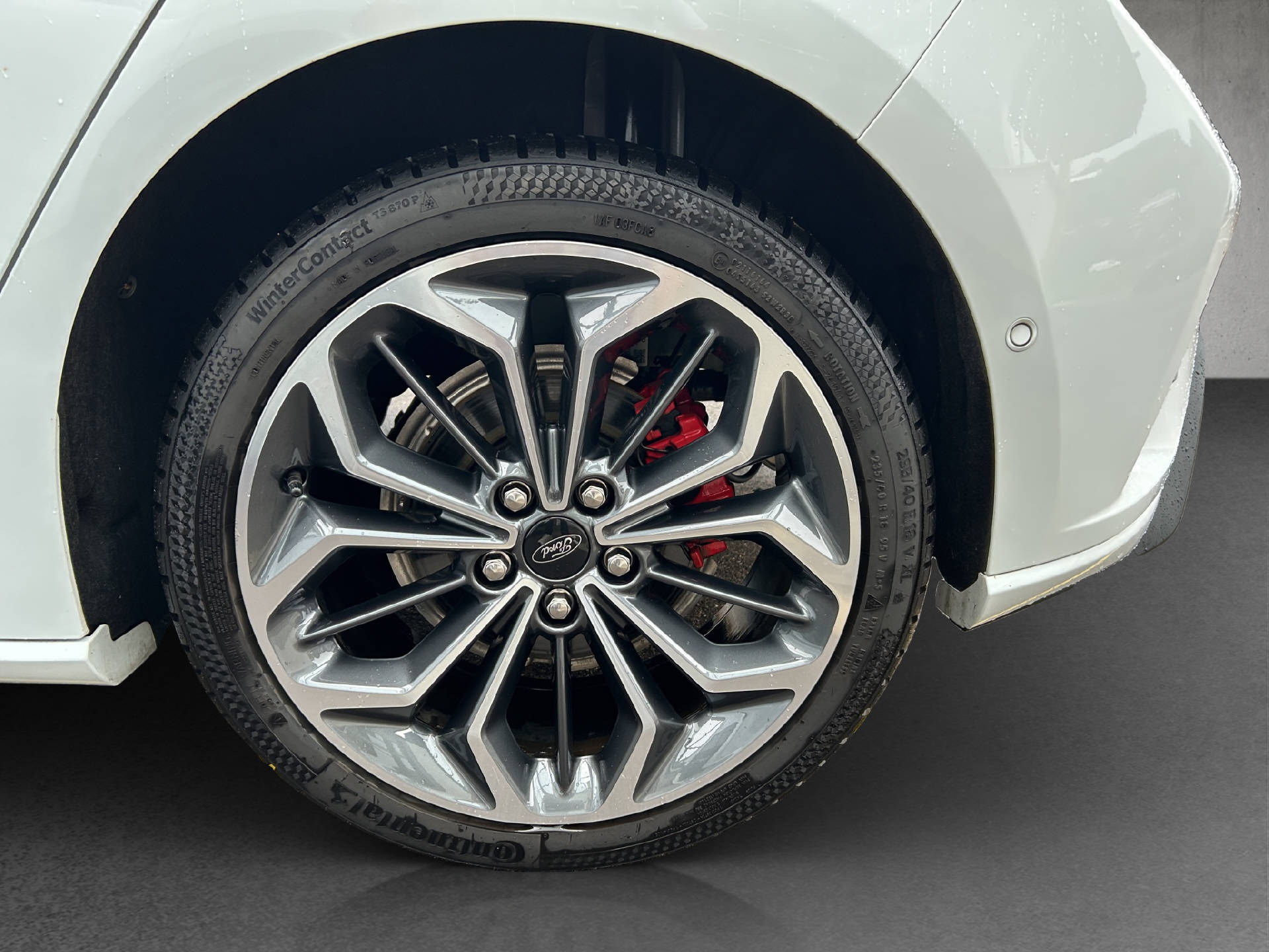 FORD Focus 1.0i EcoB Hybrid 155 ST-Line Vignale-image-23
