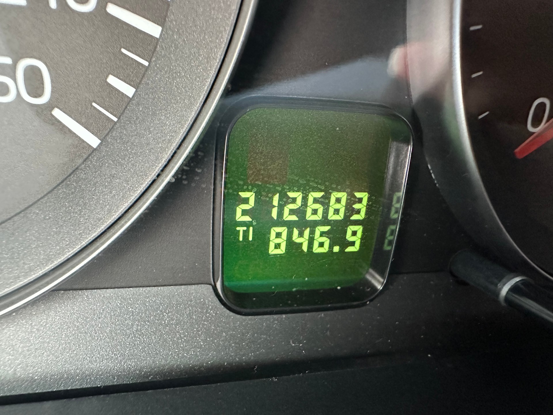 VOLVO V50 2.0D-image-11