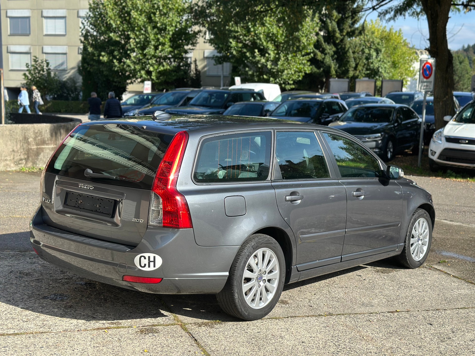 VOLVO V50 2.0D-image-2