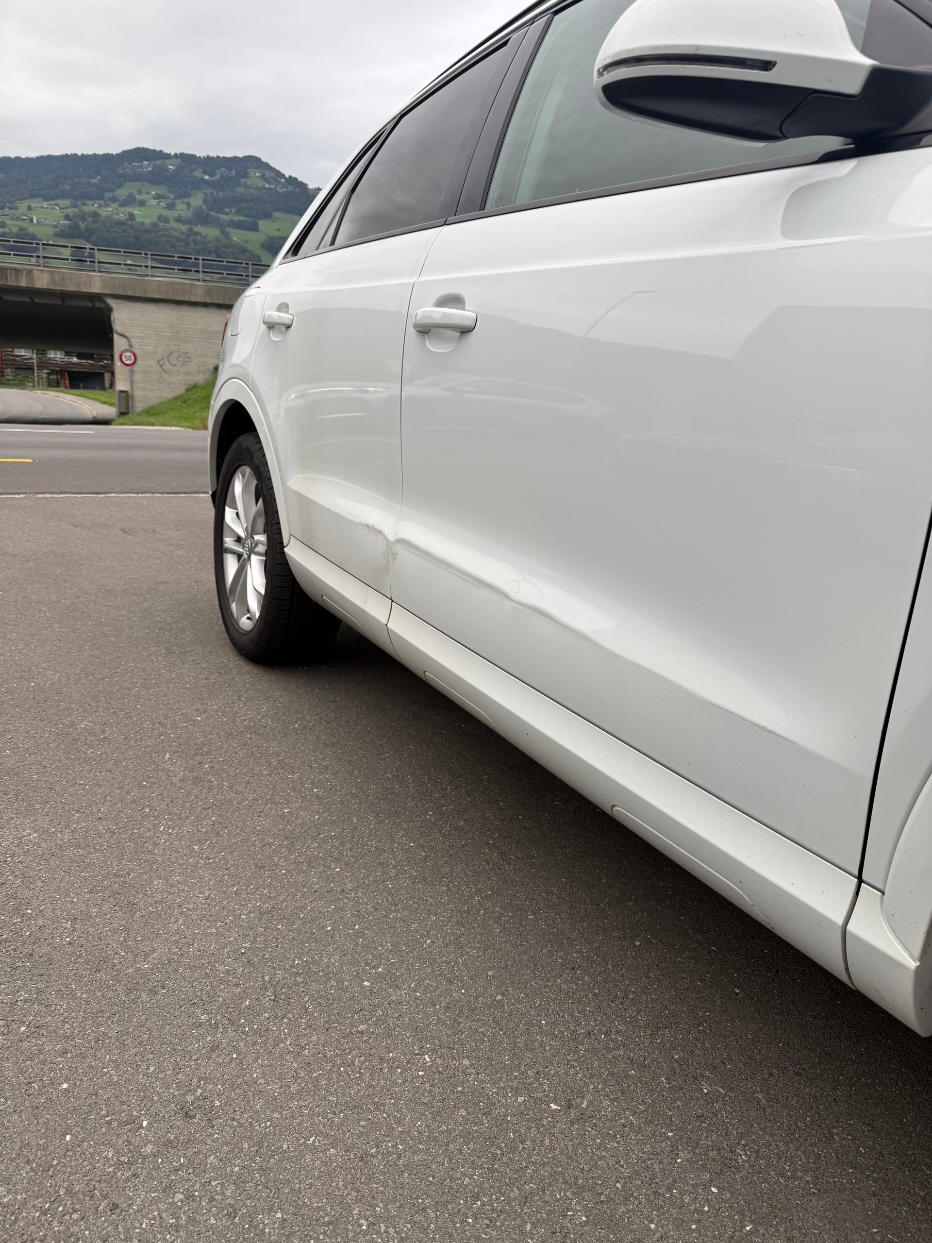 AUDI Q3 2.0 TDI Start quattro S-tronic-image-17