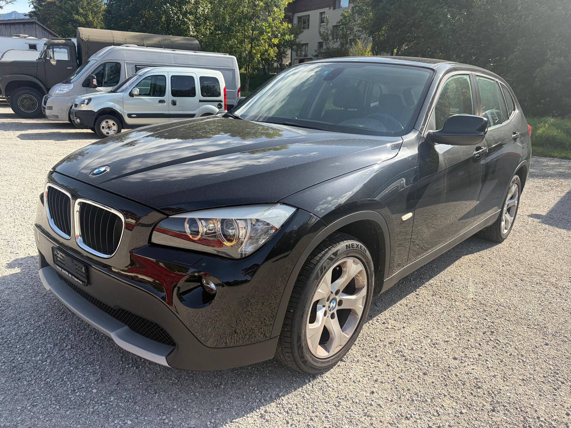 BMW X1 xDrive 18d-image-1