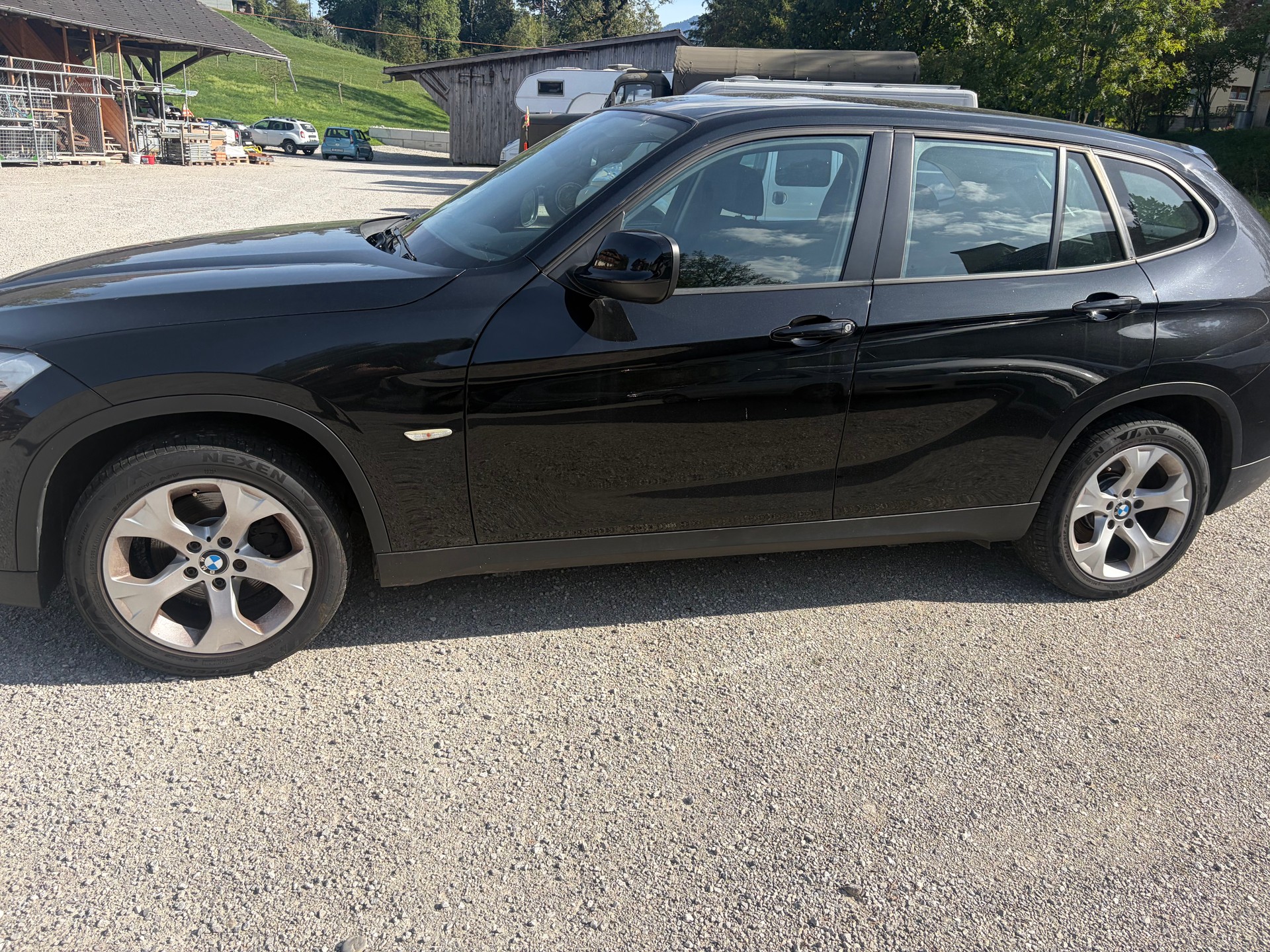 BMW X1 xDrive 18d-image-3