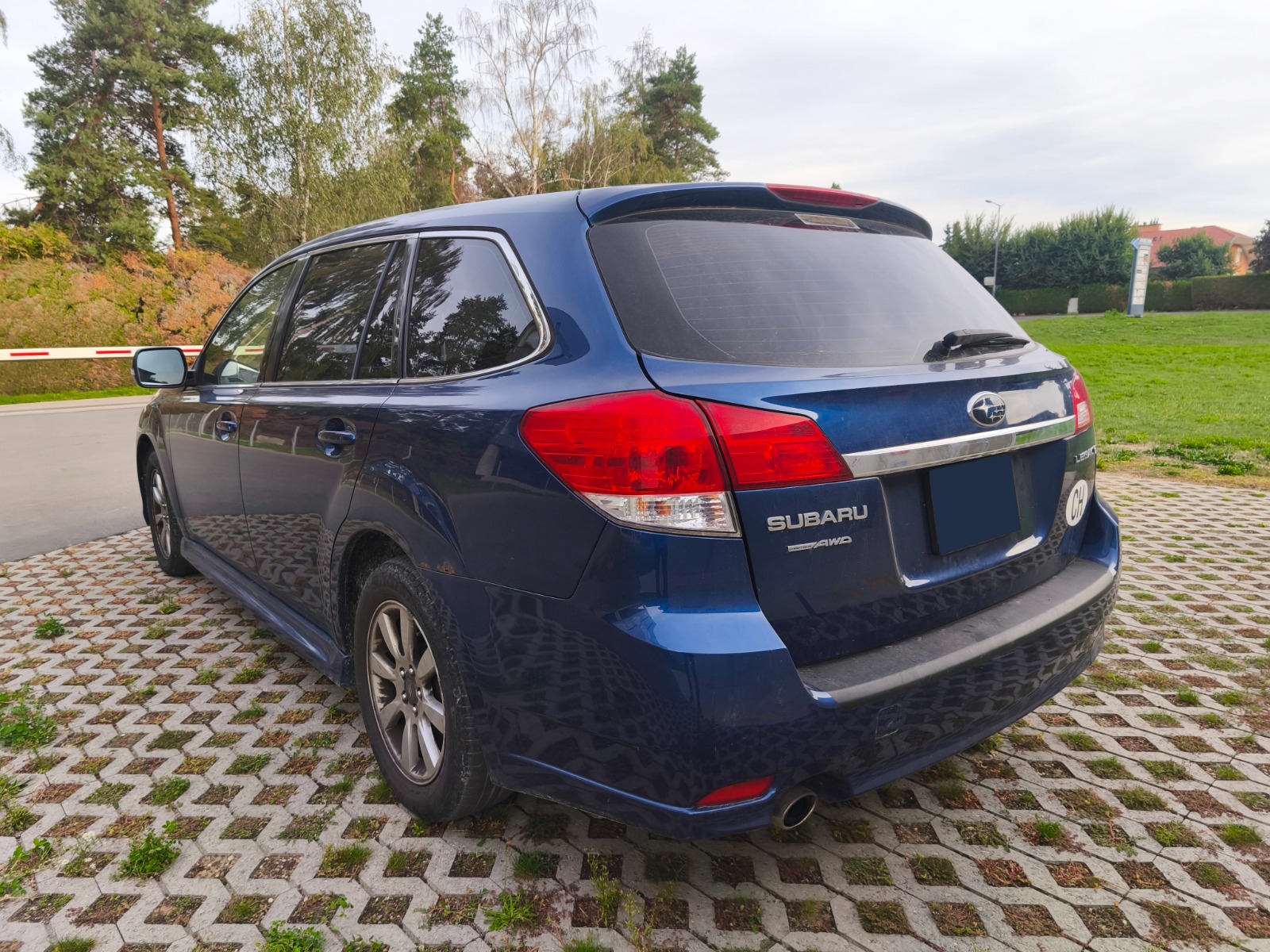 SUBARU Legacy 2.0i Swiss AWD-image-5