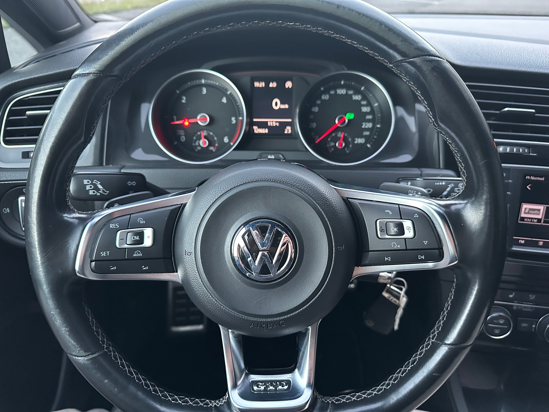 VW Golf 2.0 TDI GTD DSG-image-8