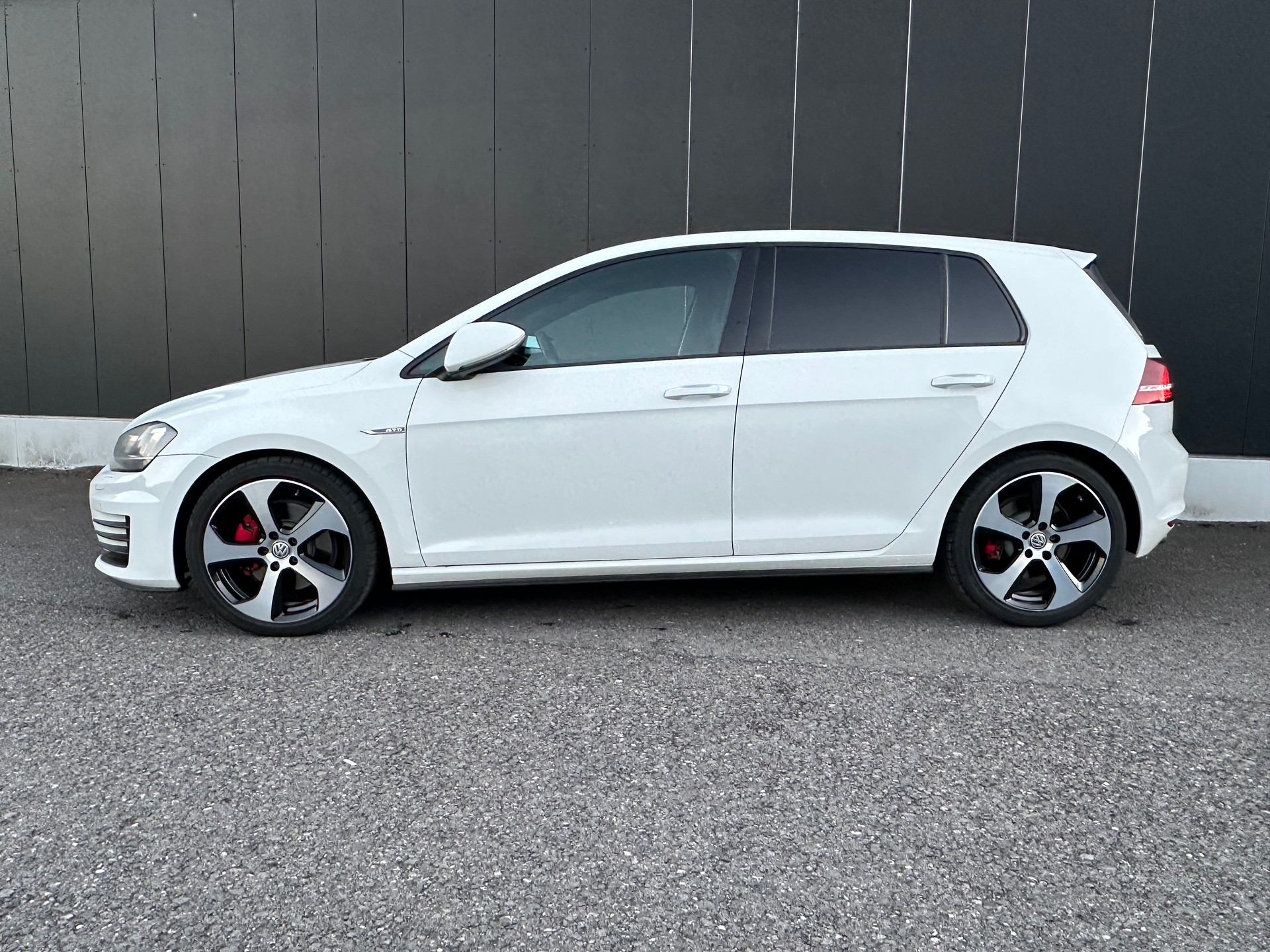VW Golf 2.0 TDI GTD DSG-image-2