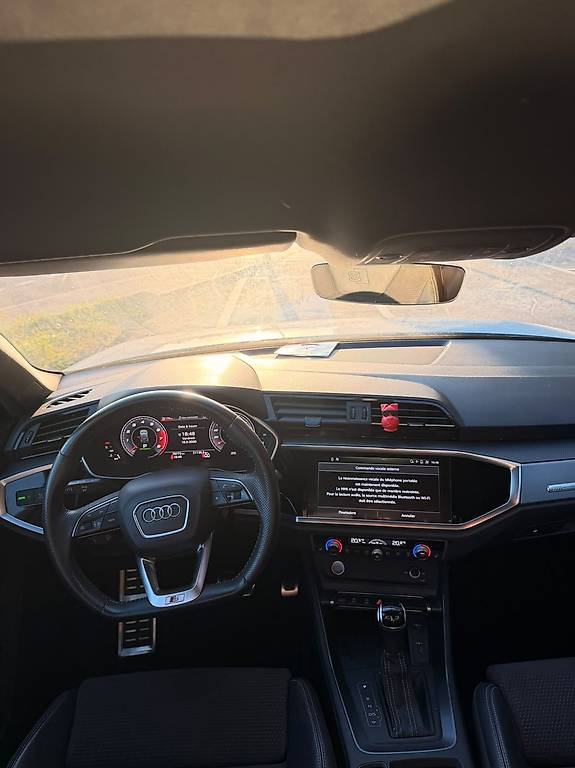 AUDI Q3 35 TFSI S line S-tronic-image-3