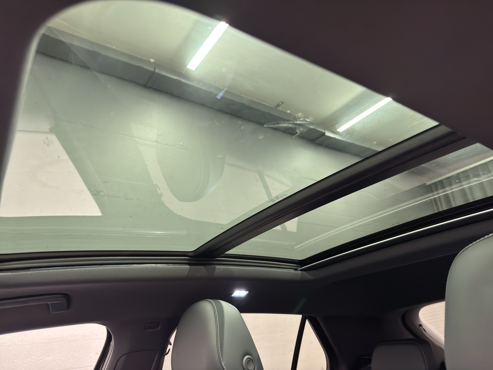 VW T-Roc 1.5 eTSI R-Line DSG-image-14