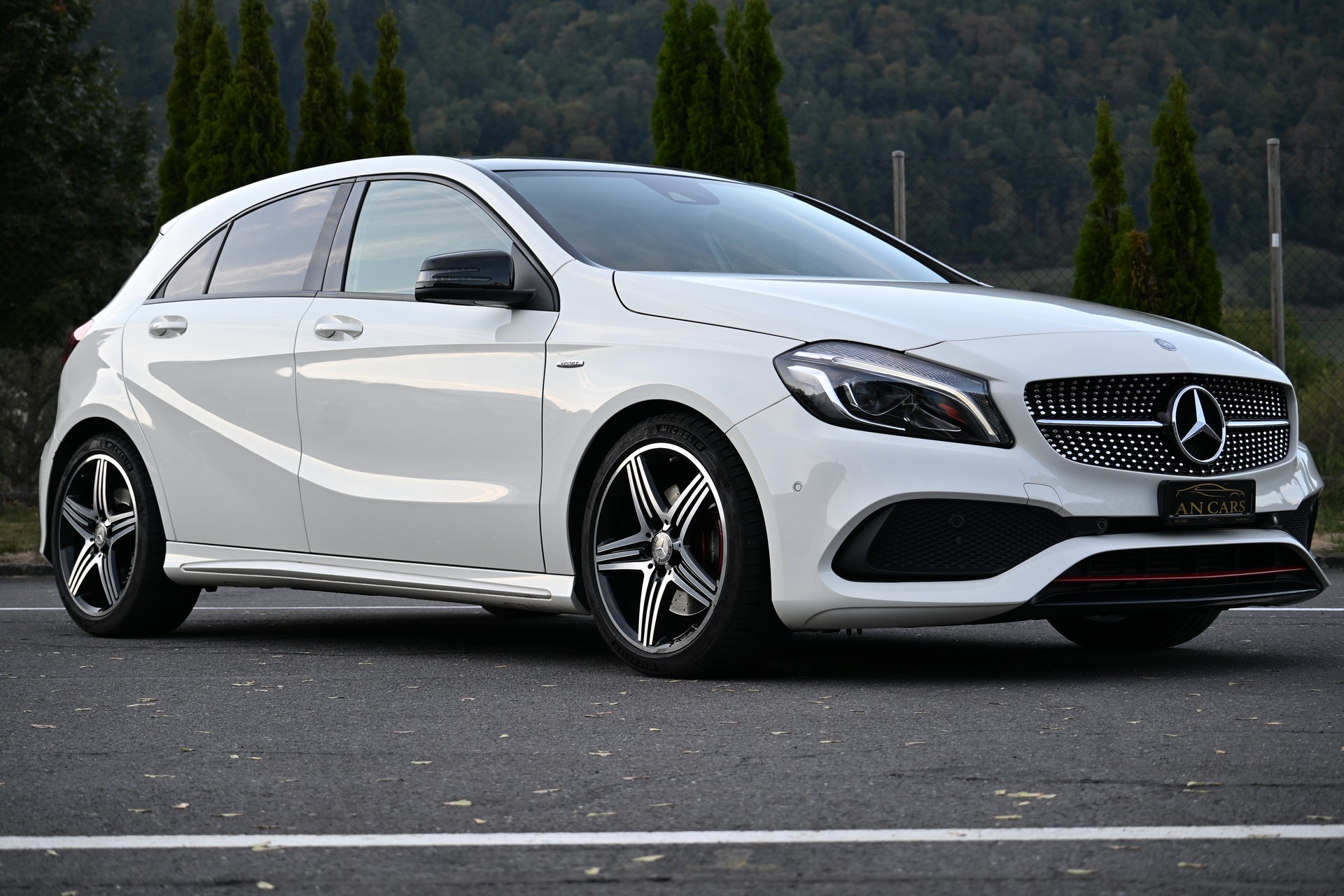 MERCEDES-BENZ A 250 SPORT 4 MATIC AMG LINE CH FAHRZEUG FRISCH AB MFK UND FRISCH AB SERVICE SOWIE BIS 10000KM GRATIS SERVICE-image-1