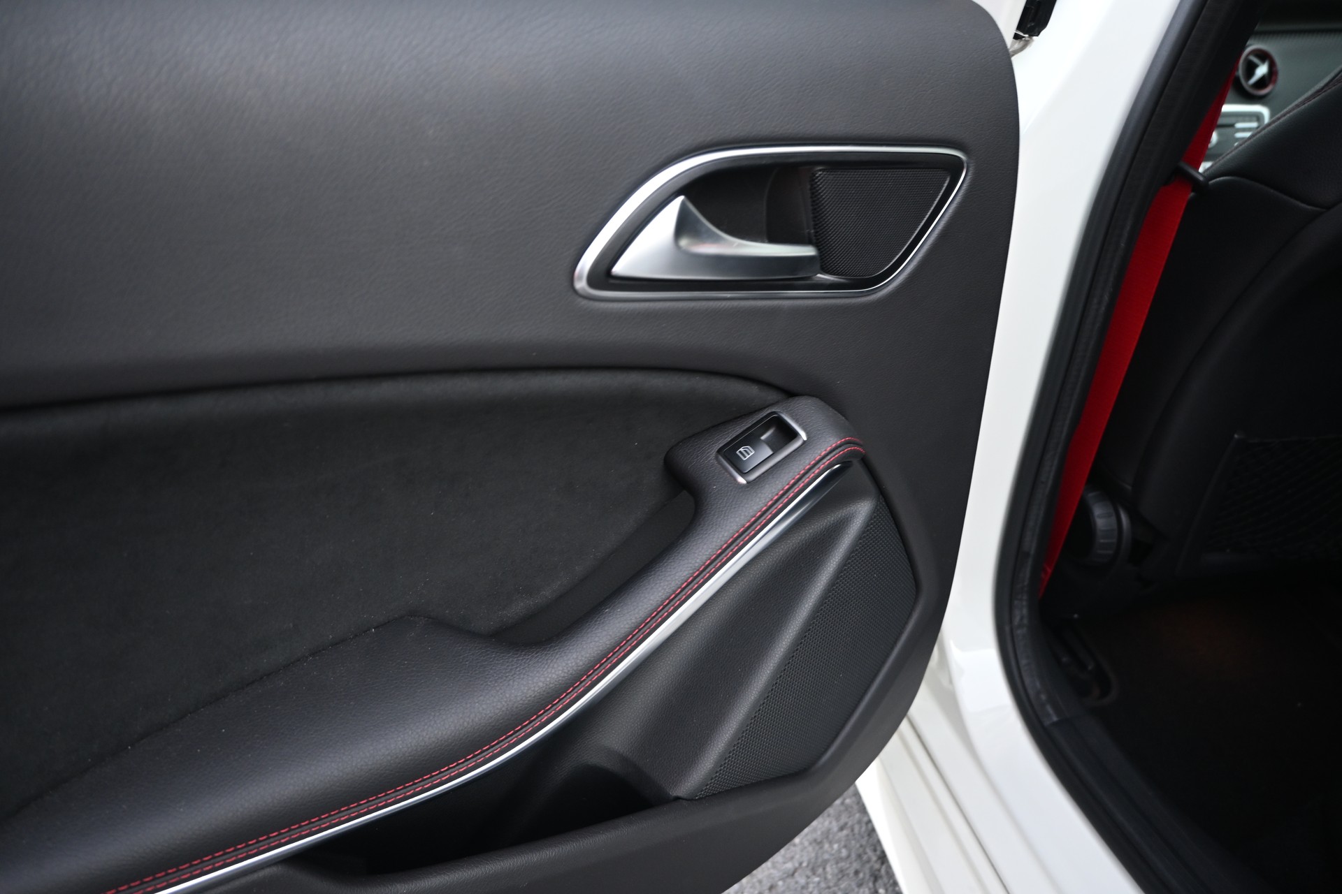 MERCEDES-BENZ A 250 SPORT 4 MATIC AMG LINE CH FAHRZEUG FRISCH AB MFK UND FRISCH AB SERVICE SOWIE BIS 10000KM GRATIS SERVICE-image-10