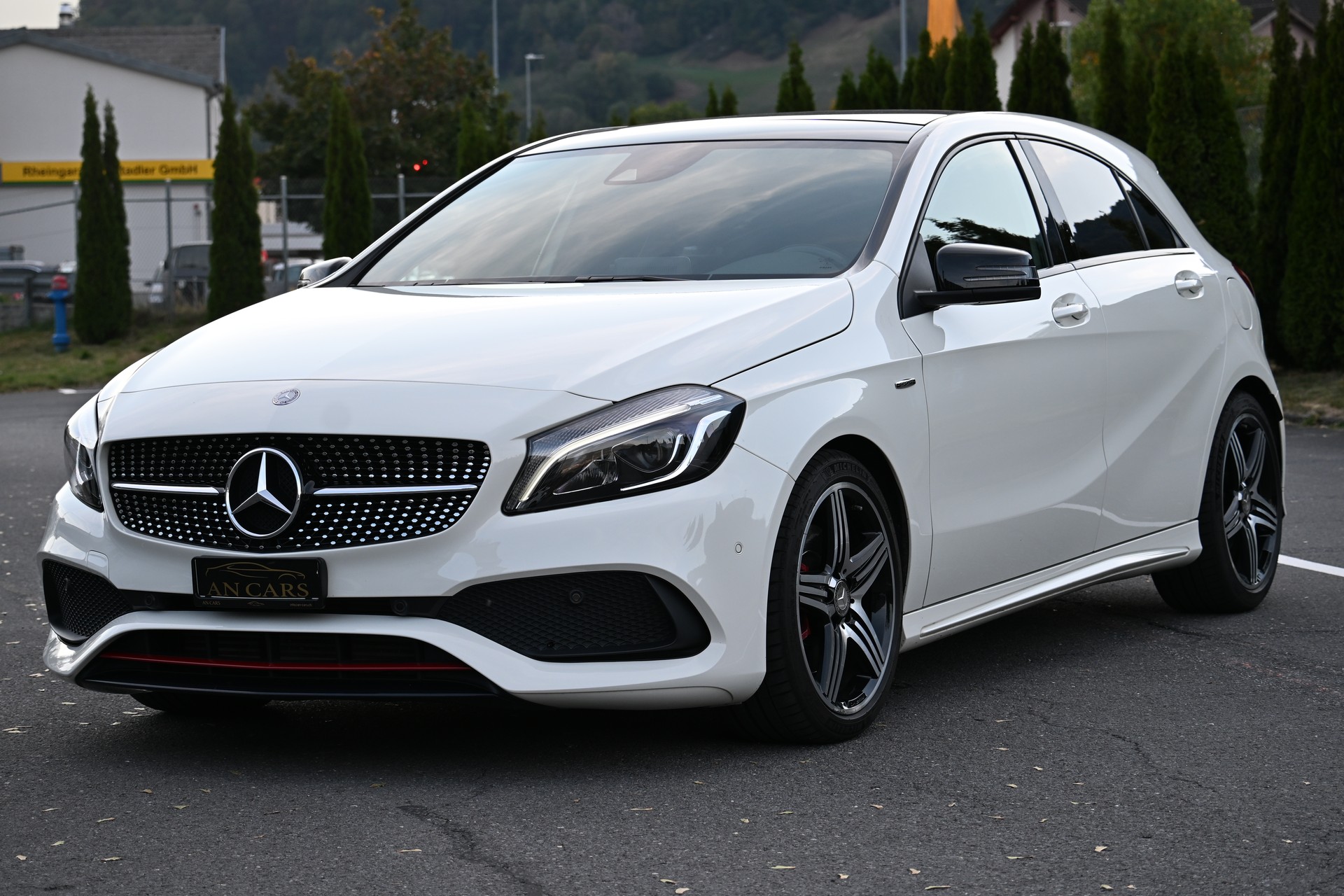 MERCEDES-BENZ A 250 SPORT 4 MATIC AMG LINE CH FAHRZEUG FRISCH AB MFK UND FRISCH AB SERVICE SOWIE BIS 10000KM GRATIS SERVICE-image-0