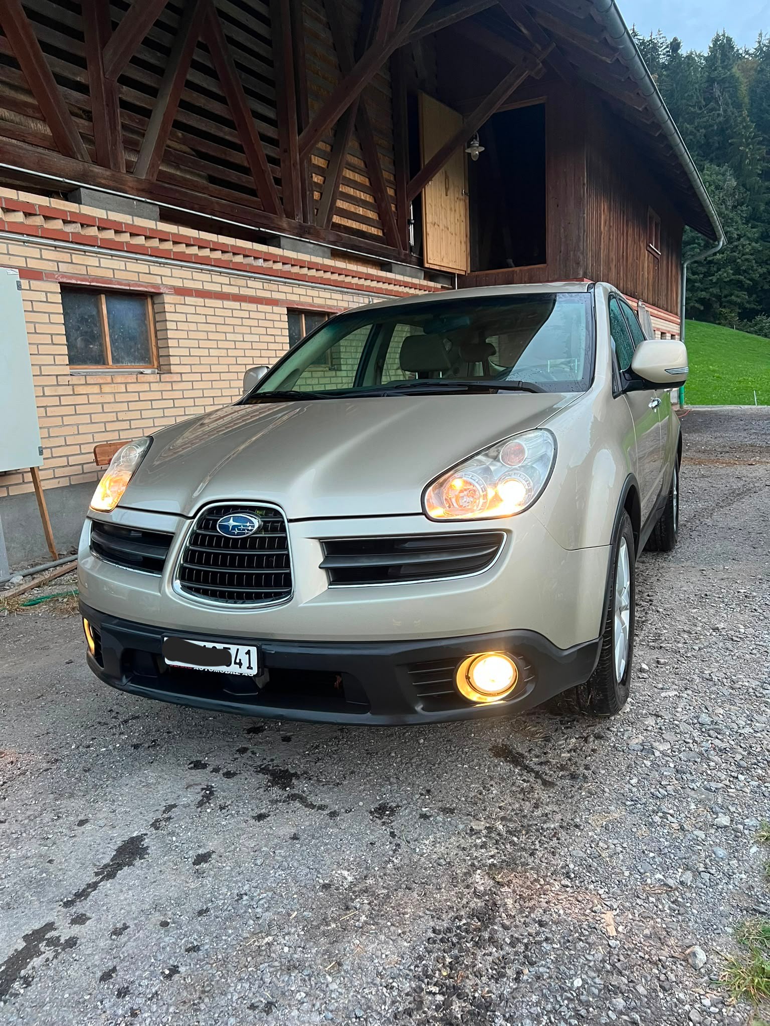 SUBARU Tribeca 3.0 AWD Executive-image-0