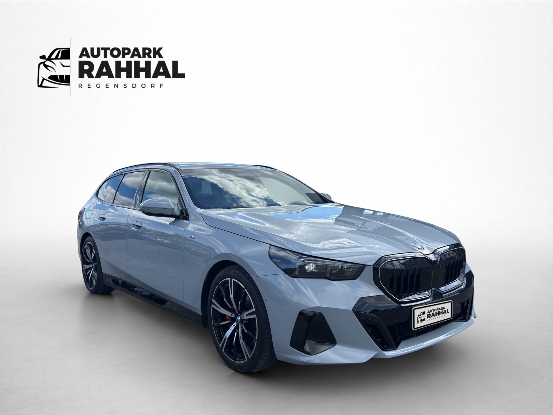 BMW 540d xDrive Touring M Sport PRO * BROOKLYN GRAU * ICONIC GLOW * BELÜFTETE SITZE *-image-4