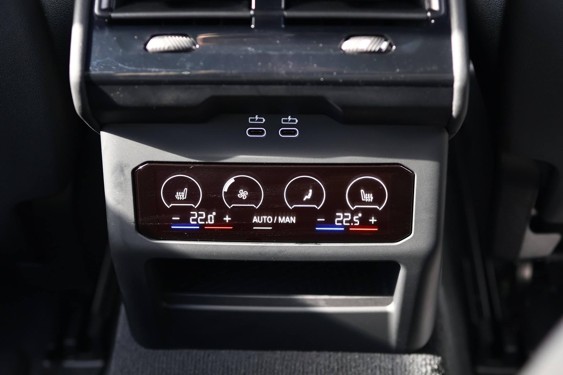 BMW 540d xDrive Touring M Sport PRO * BROOKLYN GRAU * ICONIC GLOW * BELÜFTETE SITZE *-image-31