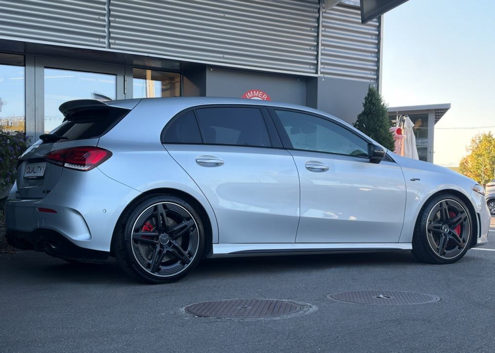 MERCEDES-BENZ A 35 AMG 4Matic Speedshift-image-2