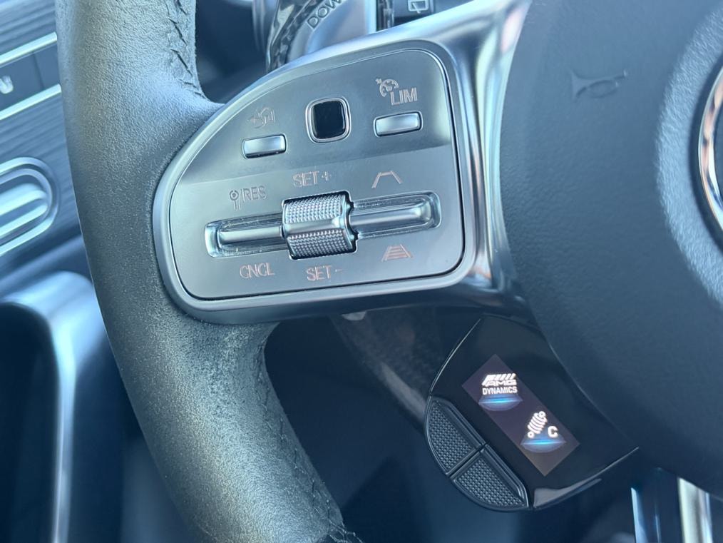 MERCEDES-BENZ A 35 AMG 4Matic Speedshift-image-6