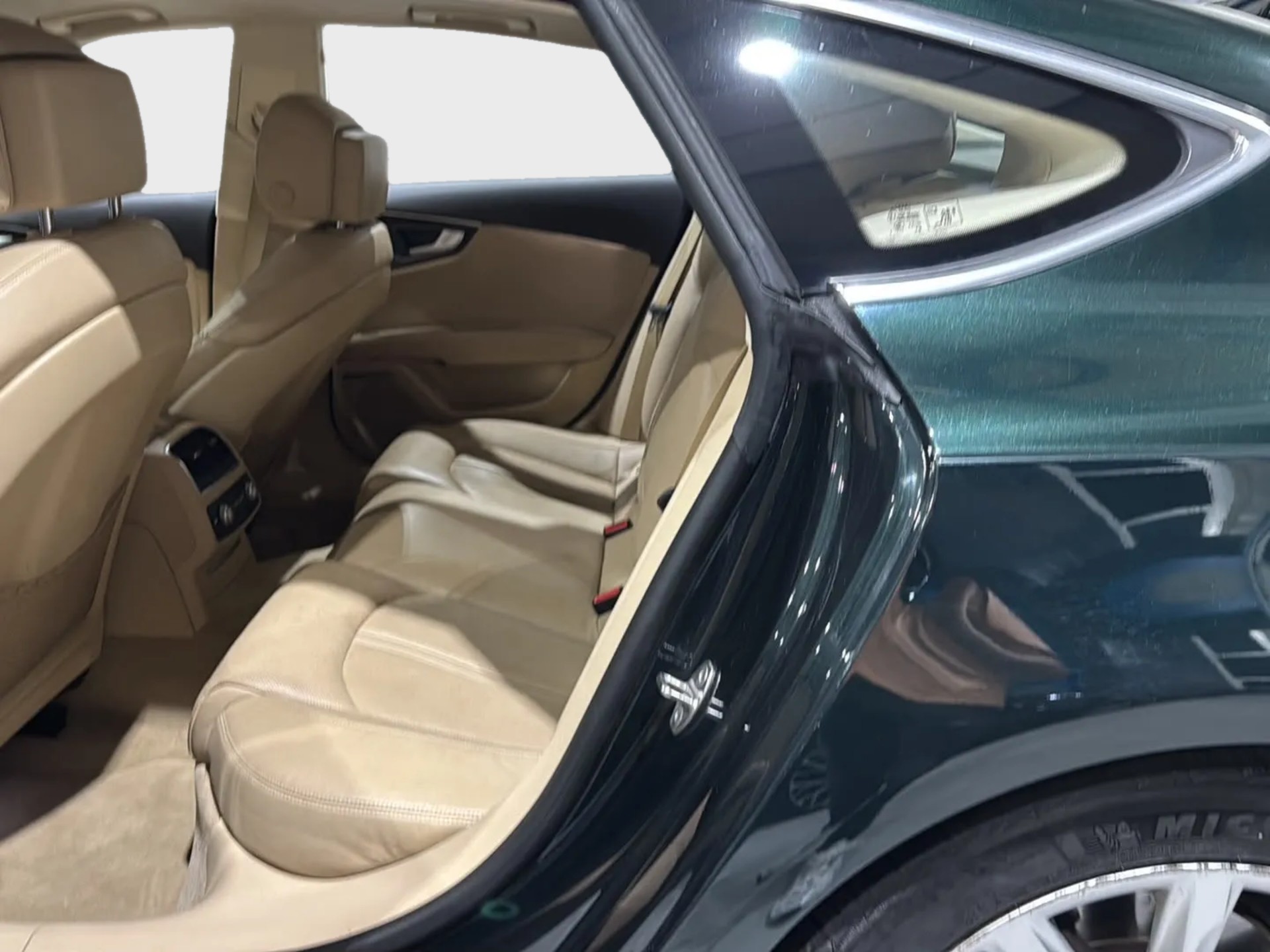 AUDI A7 Sportback 3.0 TFSI quattro S-tronic-image-8