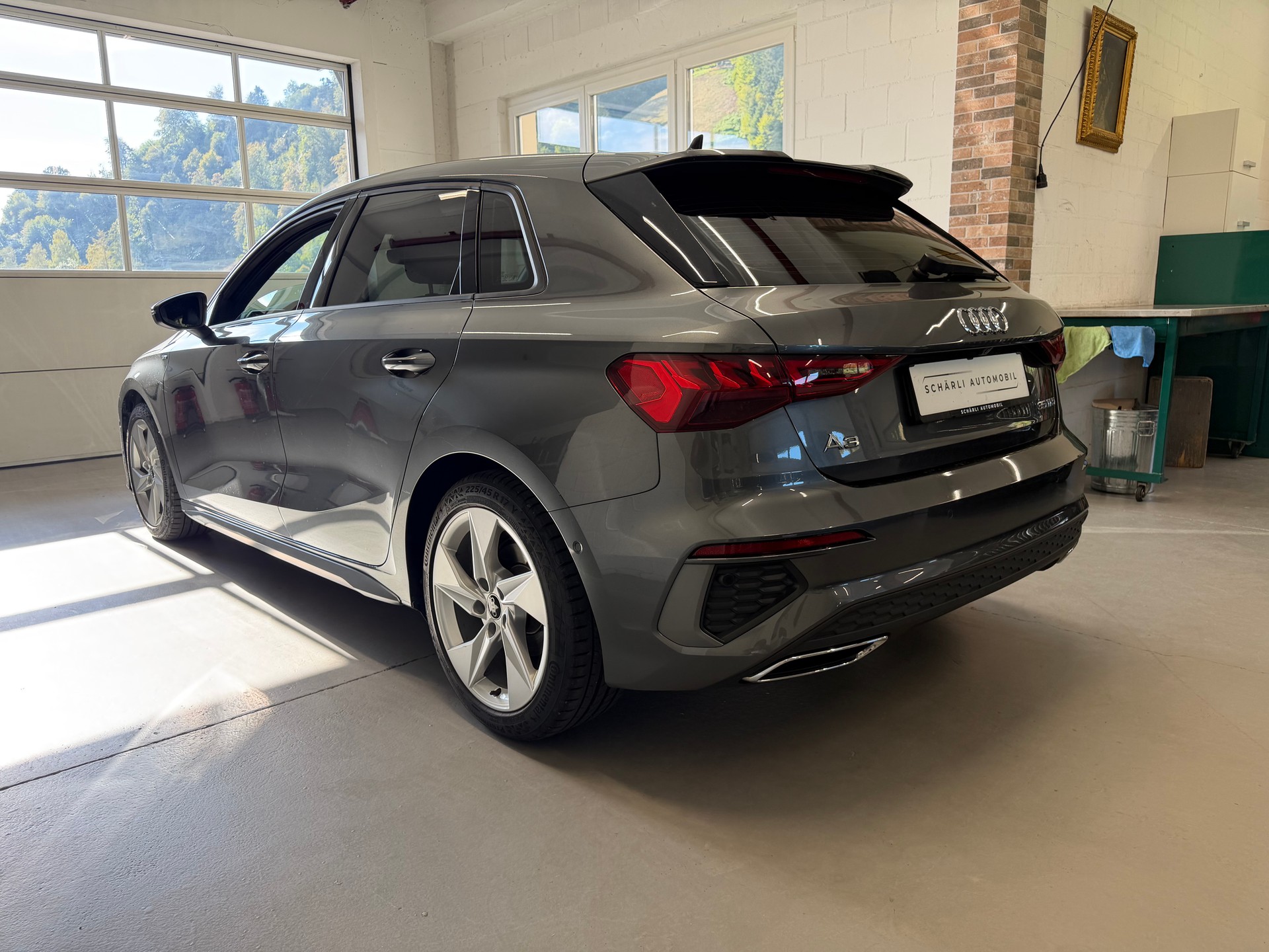 AUDI A3 Sportback 35 TFSI S line Attraction S-tronic-image-2