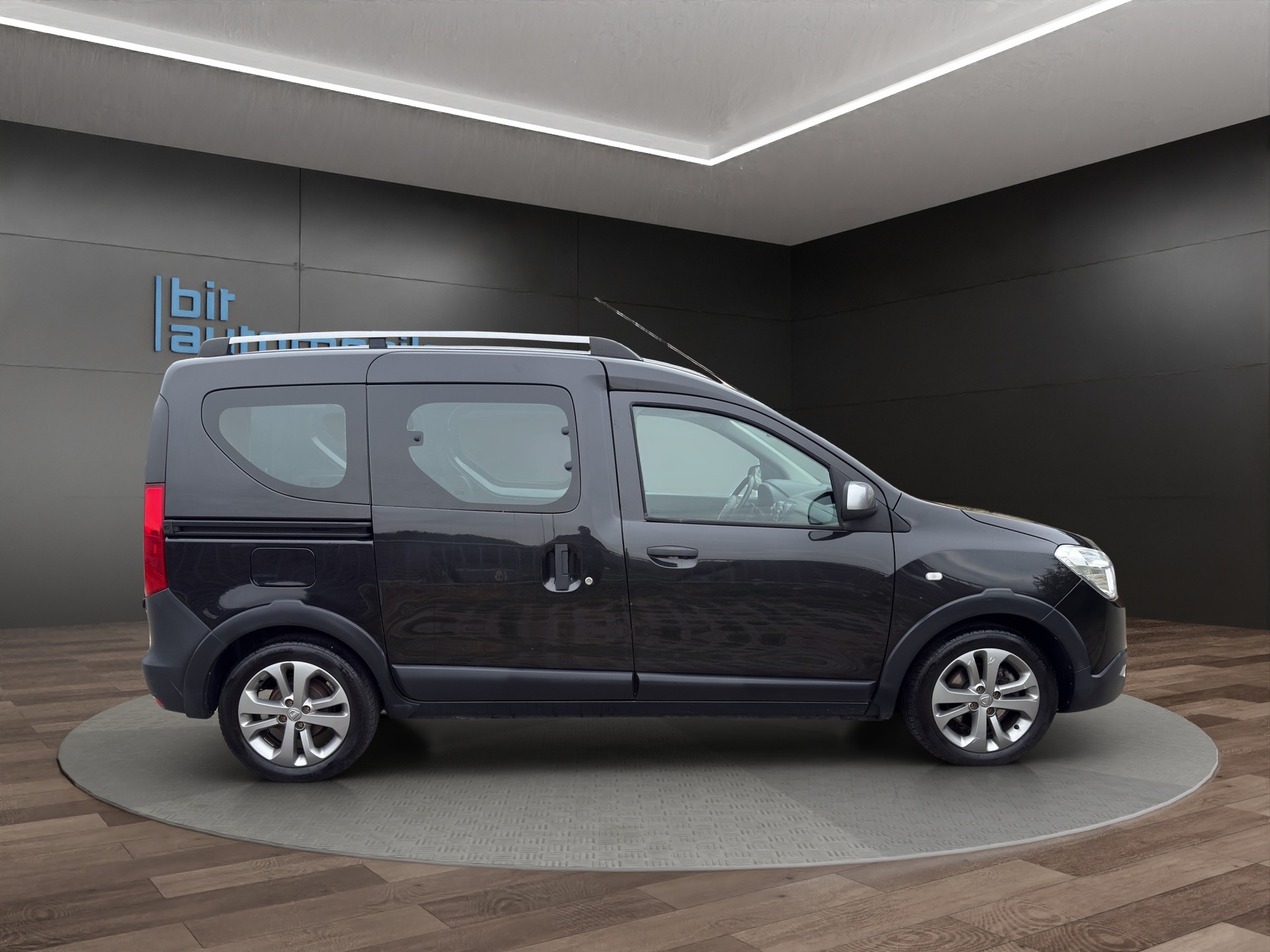 DACIA Dokker 1.2 T Stepway-image-8