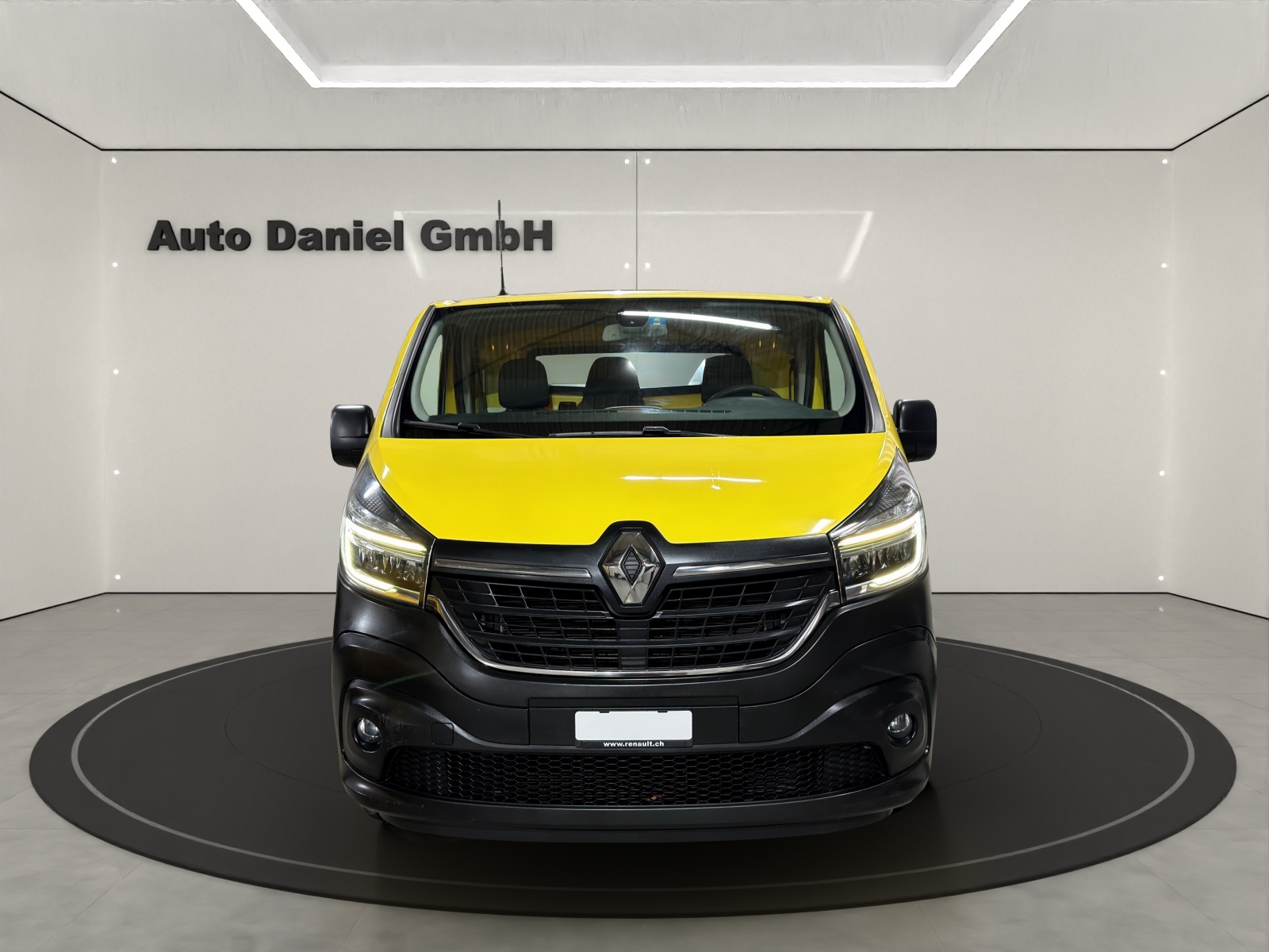 RENAULT Trafic 2.0 ENERGY dCi145 3.0t Business L1H1 ( AHK & Sortimo )-showroom-element-1