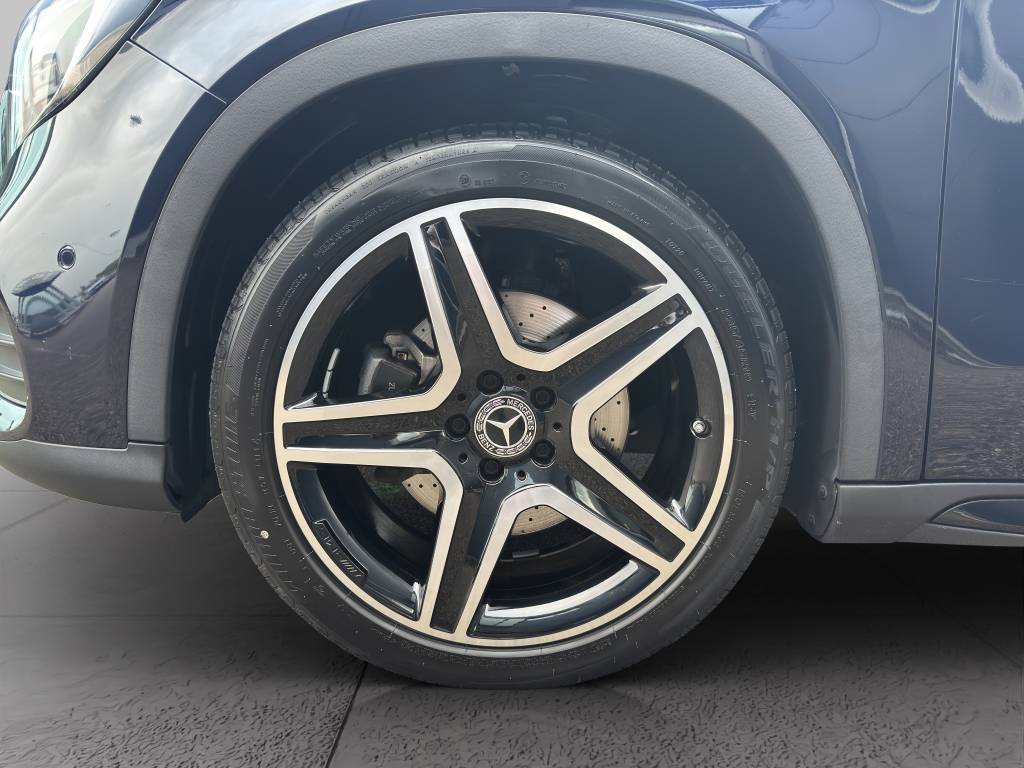 MERCEDES-BENZ GLA 250 AMG Line 4Matic 7G-DCT-image-13