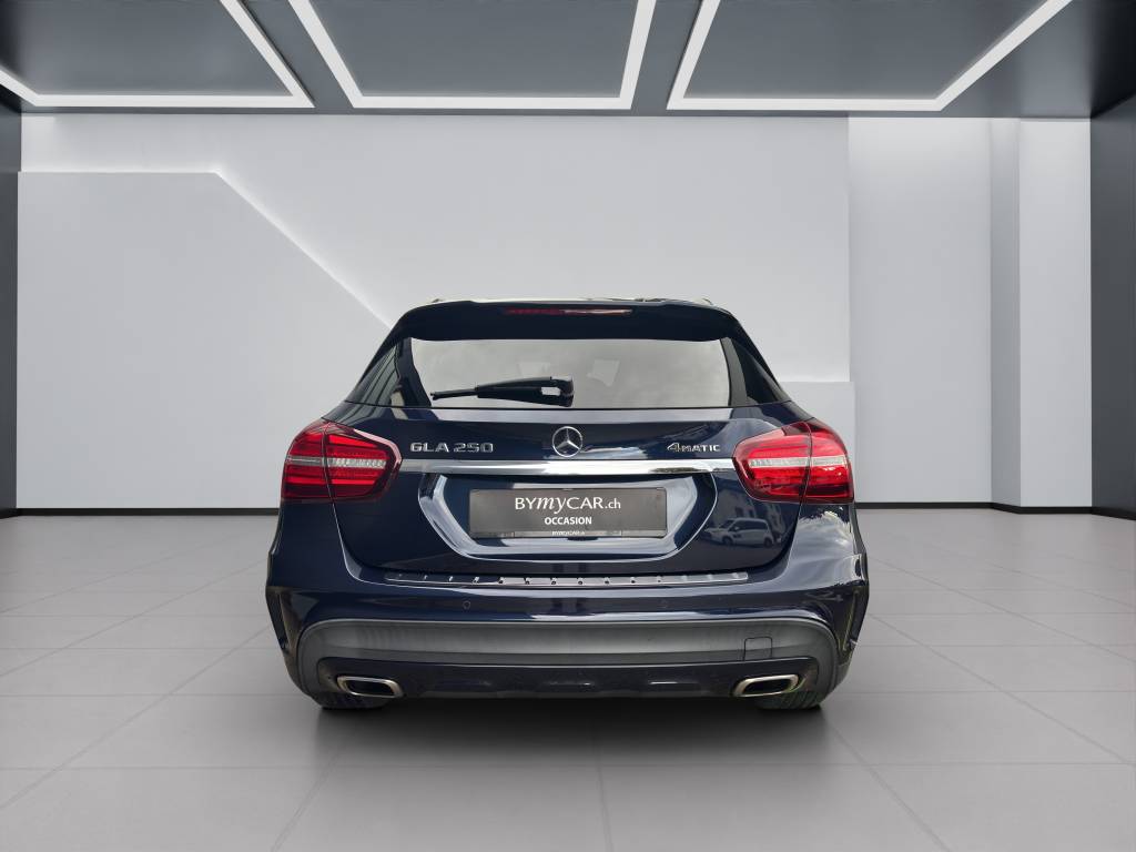 MERCEDES-BENZ GLA 250 AMG Line 4Matic 7G-DCT-image-3
