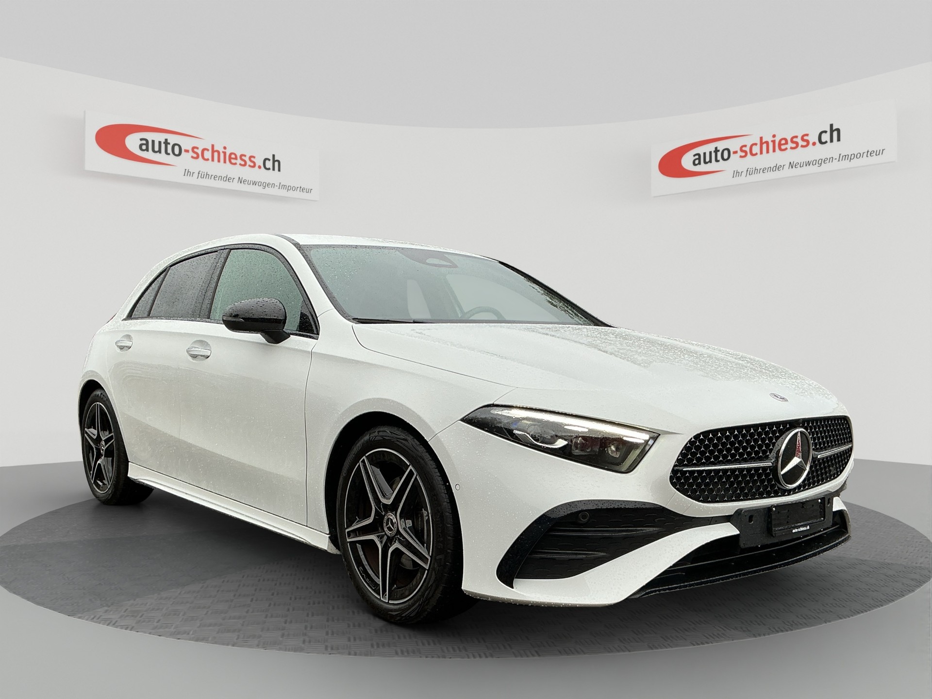 MERCEDES-BENZ A 200 7G-DCT AMG Line-image-0
