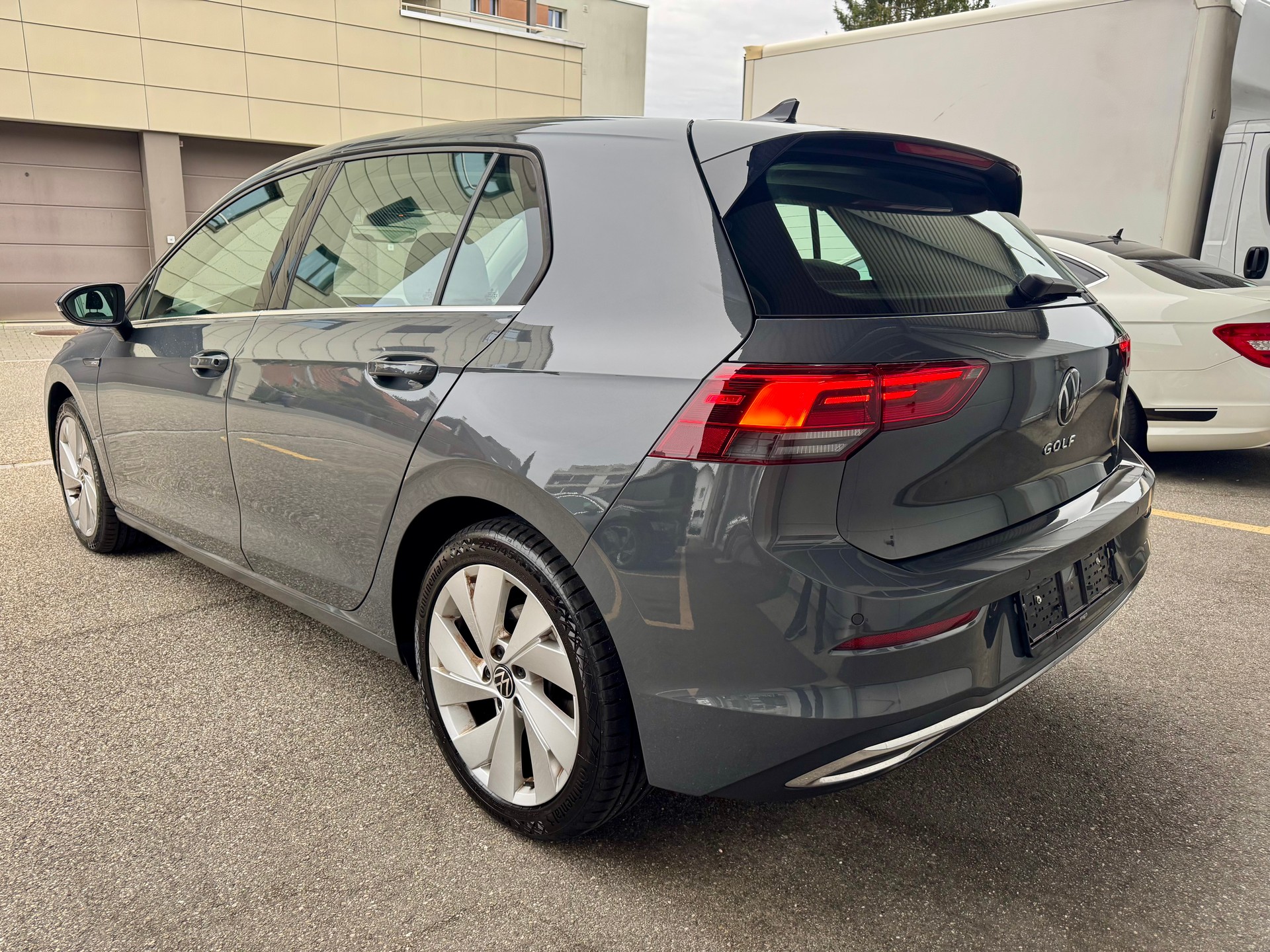 VW Golf 2.0 TDI Style DSG-image-3