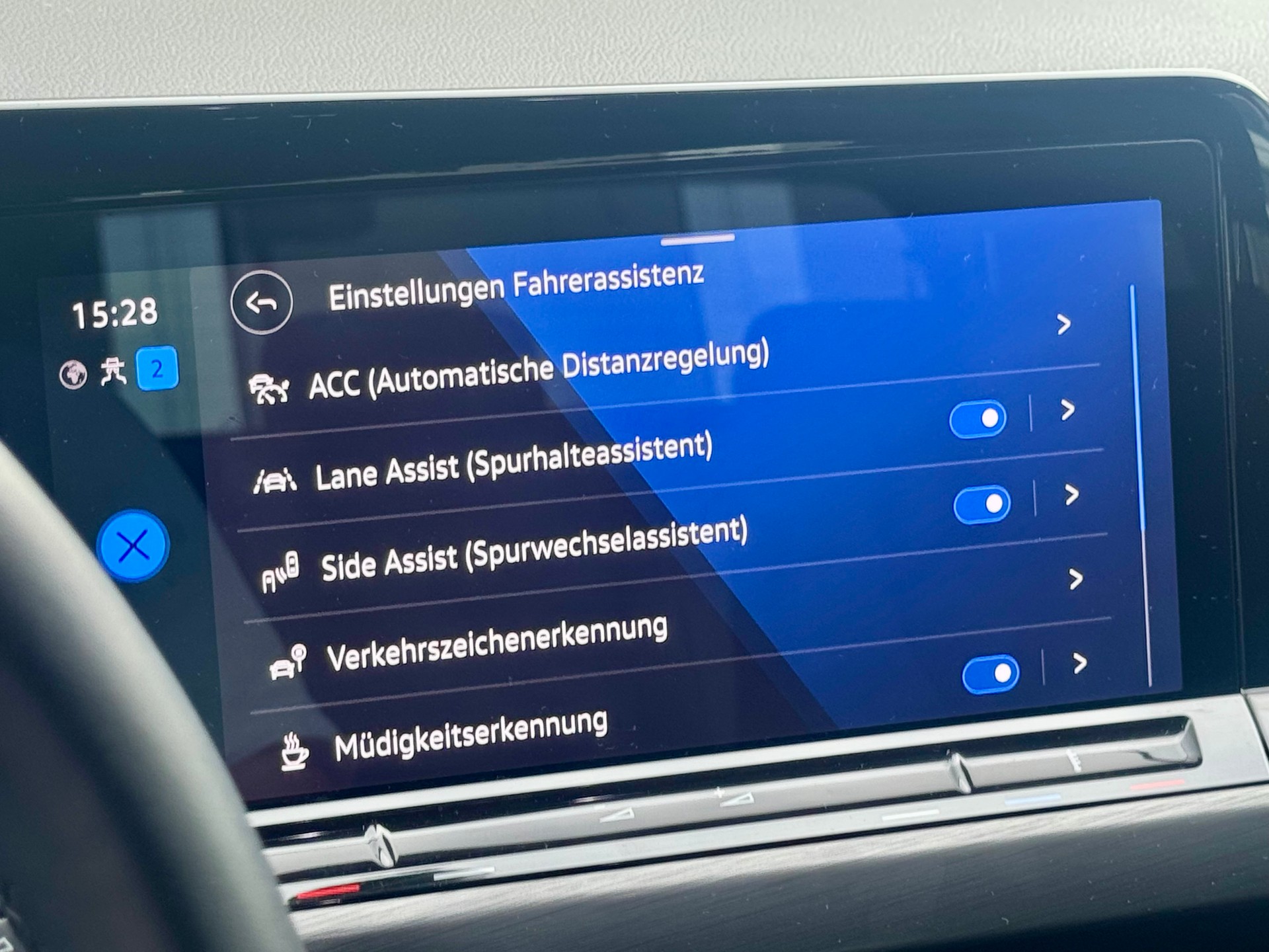 VW Golf 2.0 TDI Style DSG-image-12
