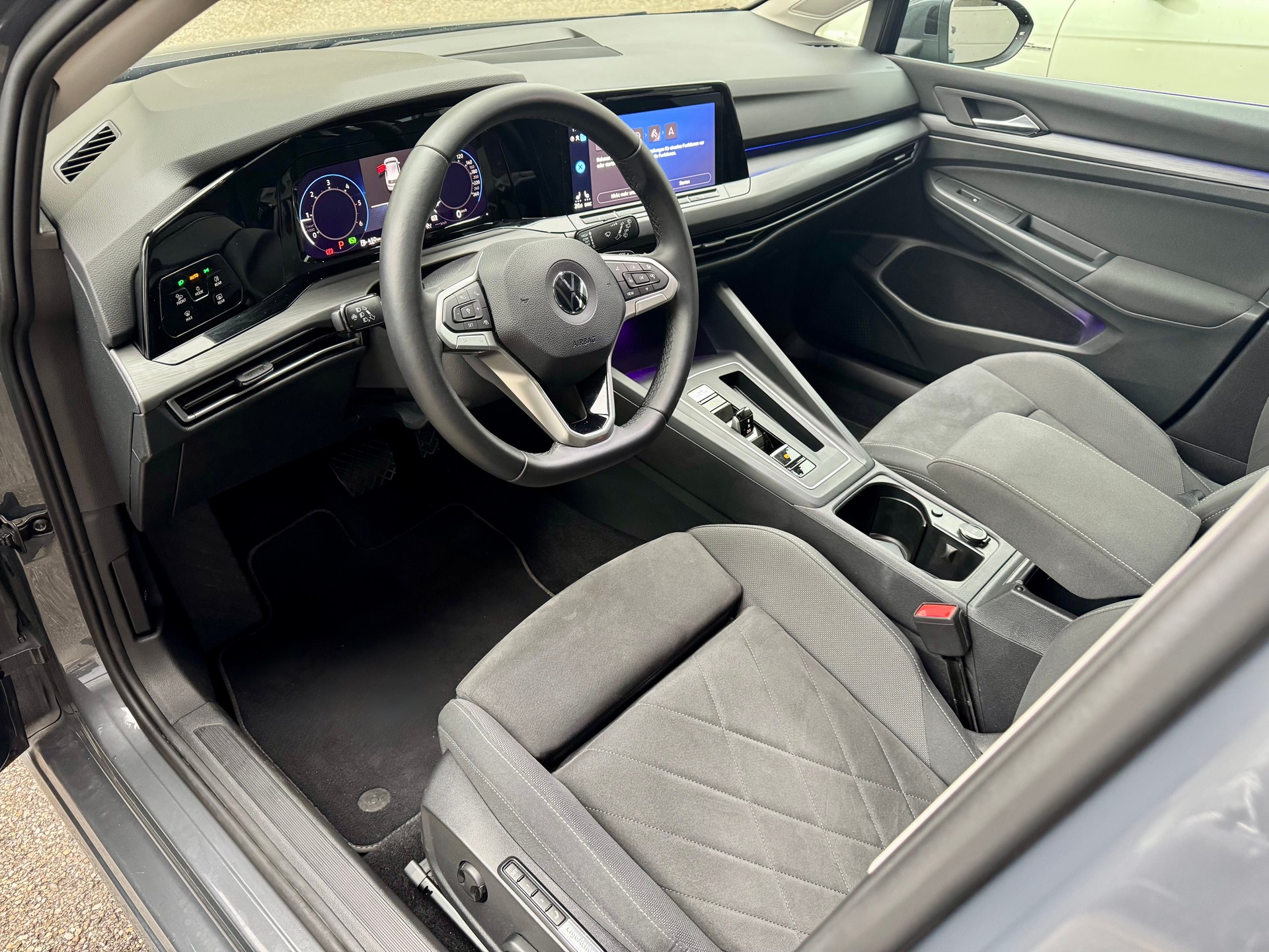VW Golf 2.0 TDI Style DSG-image-6