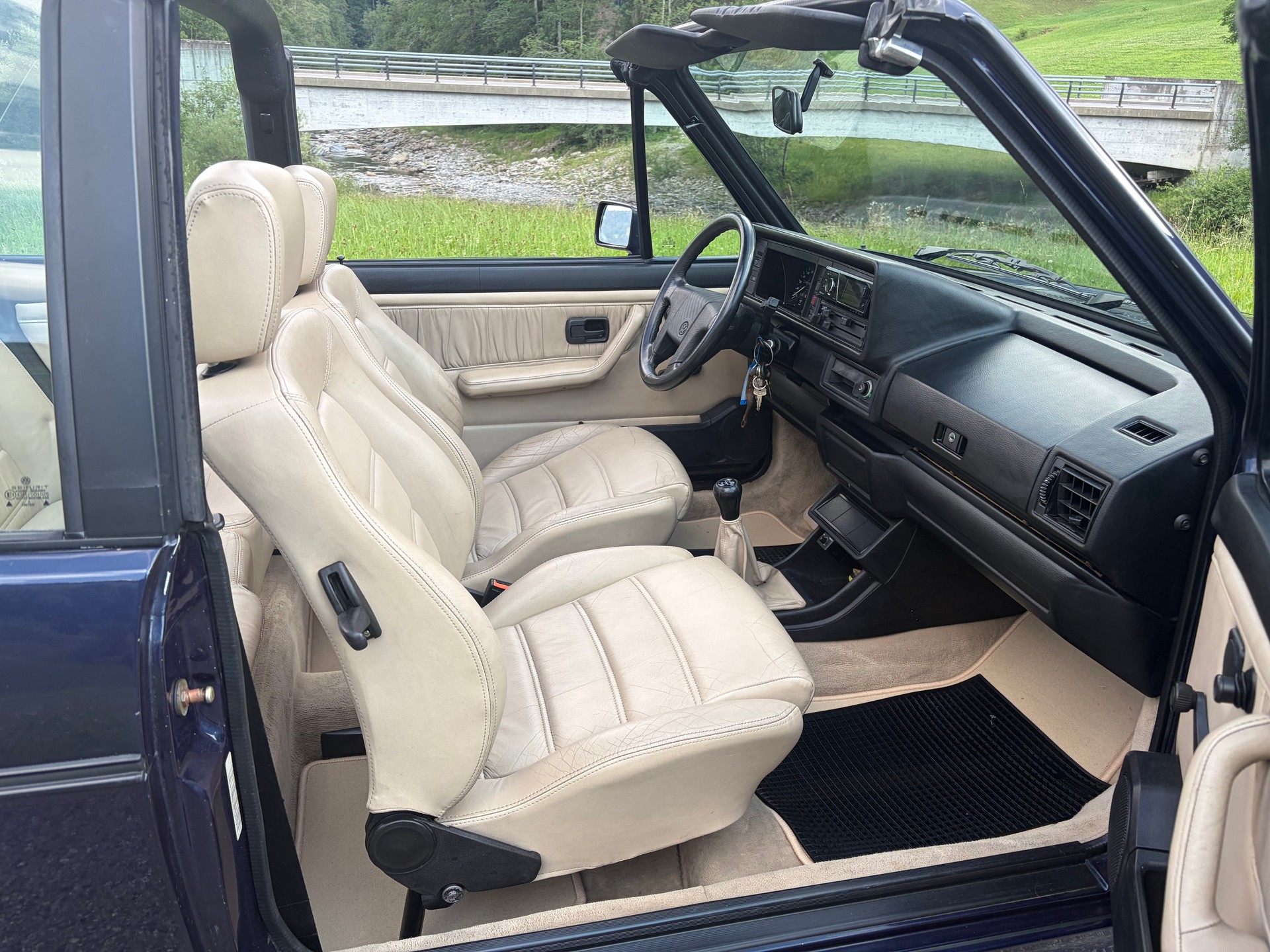 VW Golf Cabriolet 1800 Classic-Line Leder-image-8