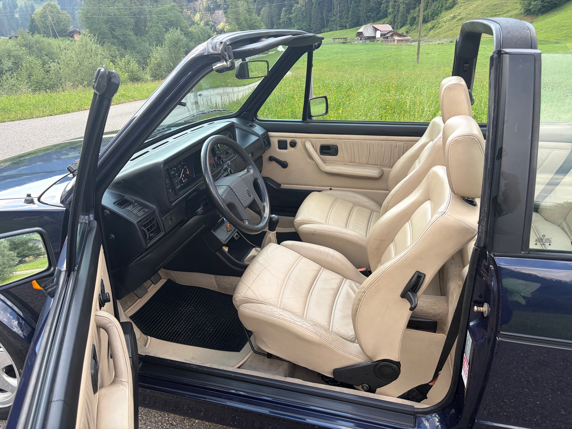 VW Golf Cabriolet 1800 Classic-Line Leder-image-9